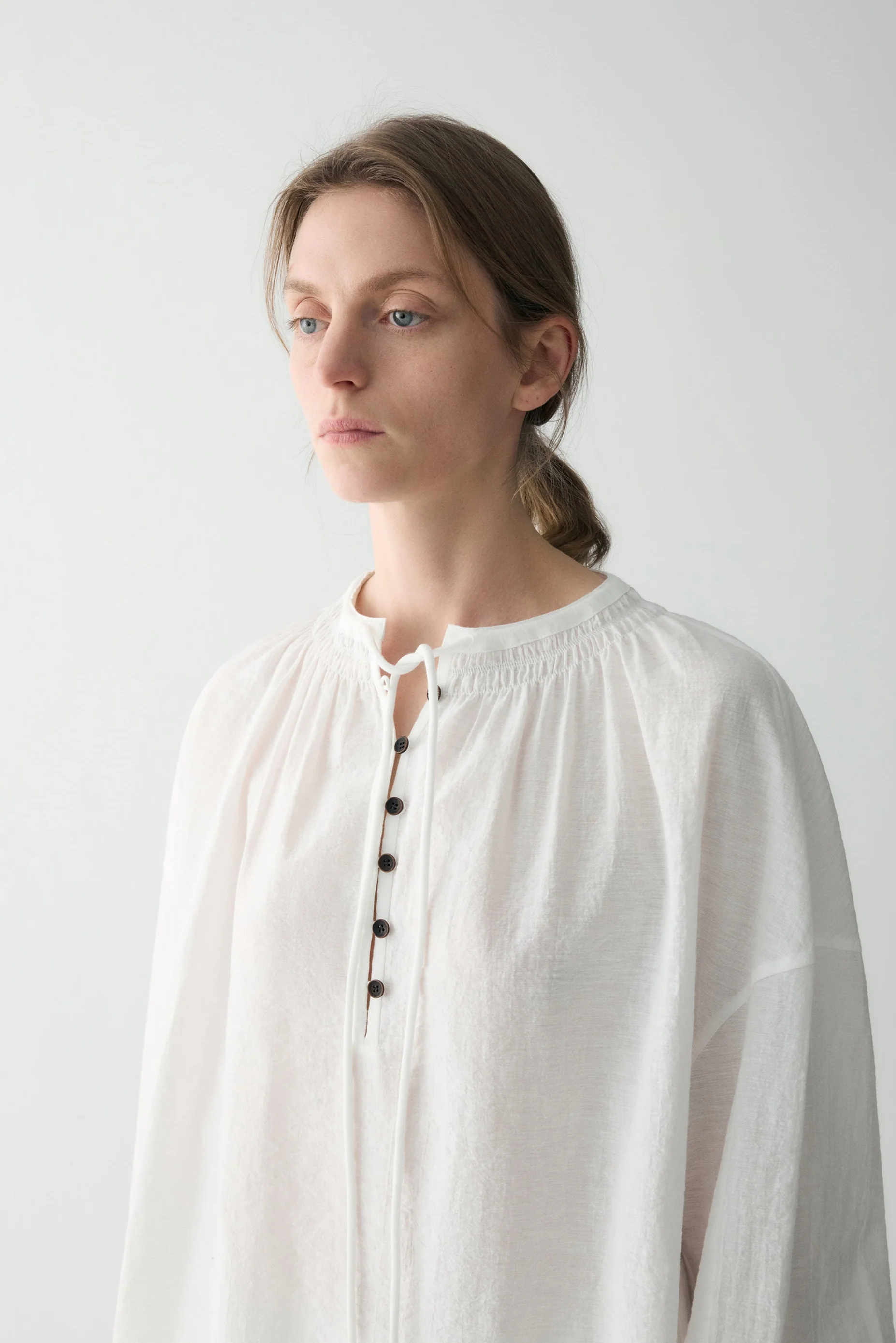 Long-sleeveed Tie-front Dress - Image 9