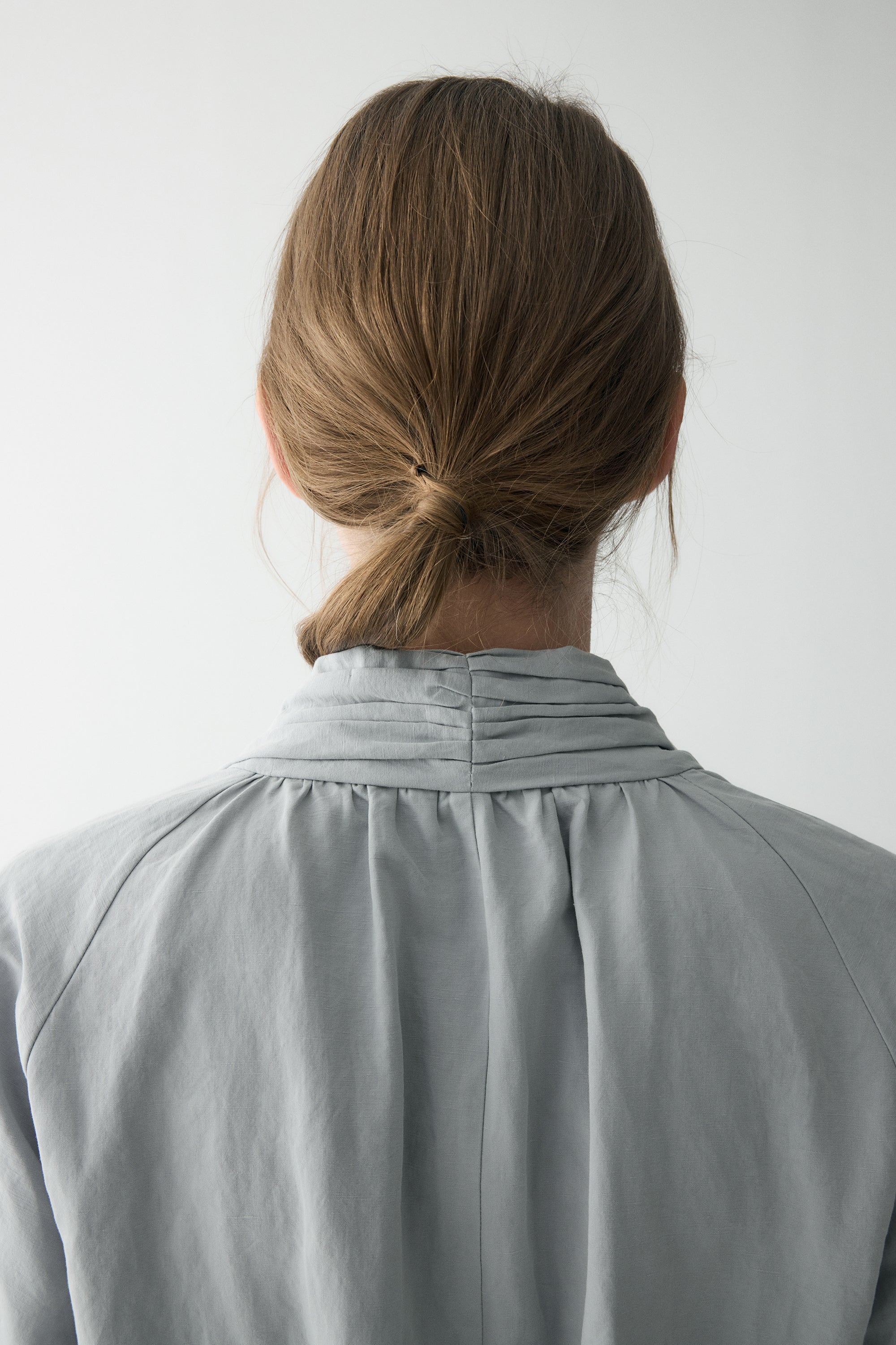 Cotton-linen V-neck Dress - Image 11