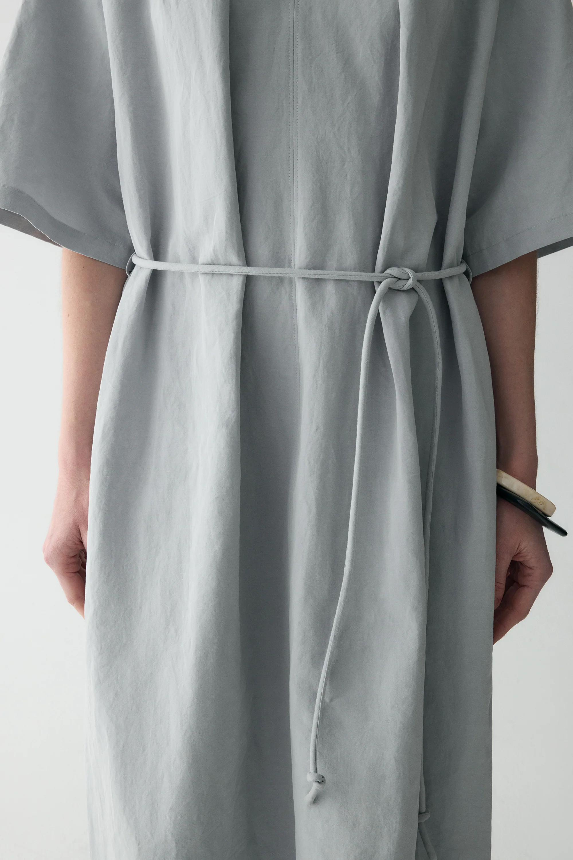 Cotton-linen V-neck Dress - Image 14