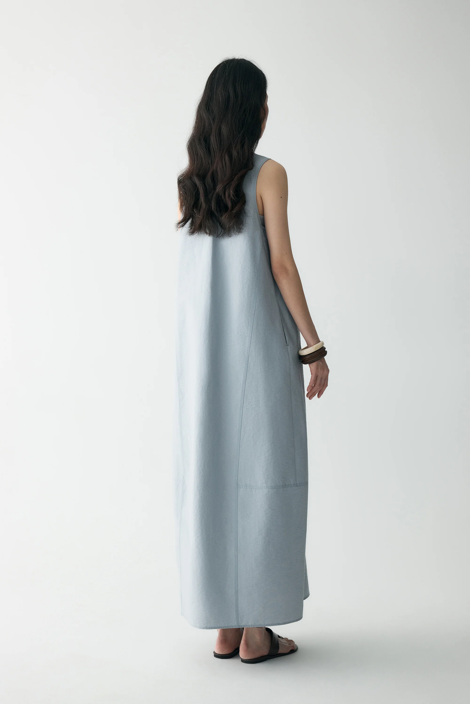Reversible Sleeveless Dress - Image 12