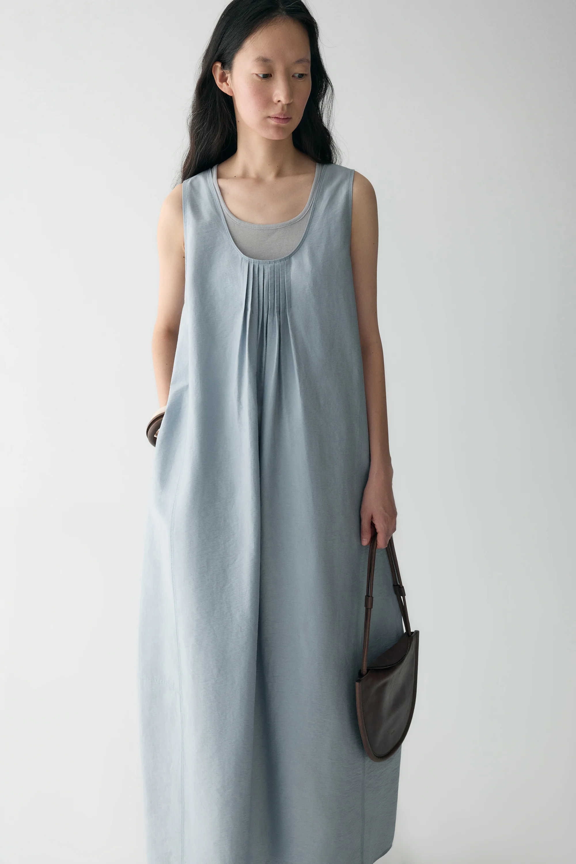 Reversible Sleeveless Dress - Image 14