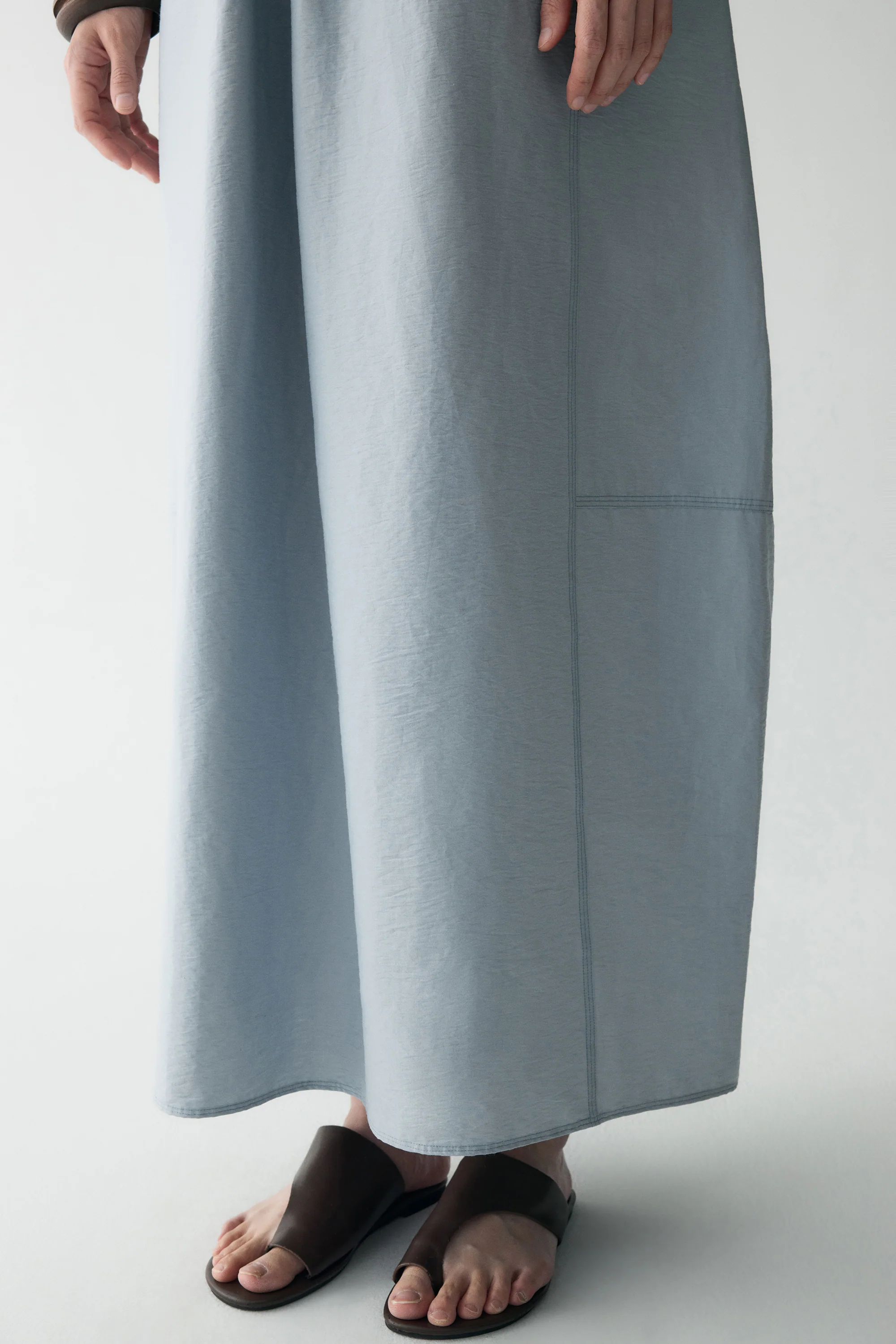 Reversible Sleeveless Dress - Image 20