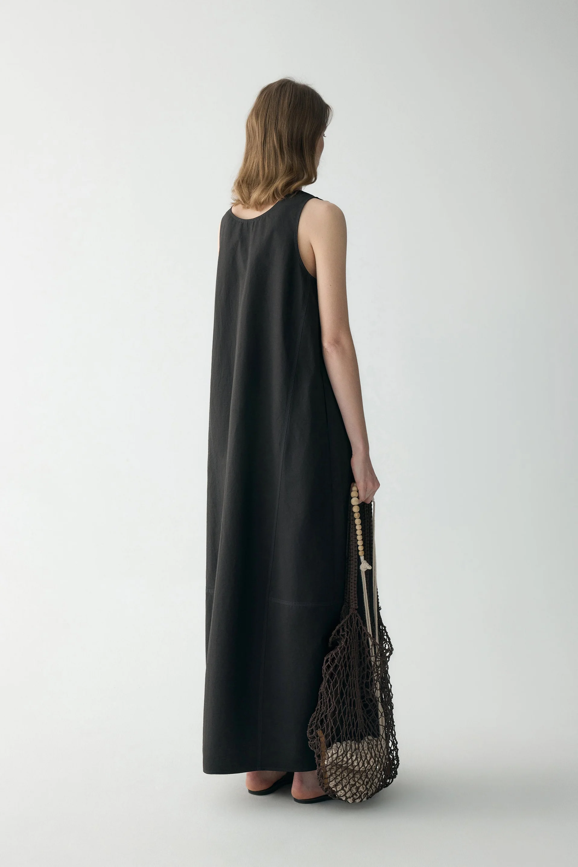 Reversible Sleeveless Dress - Image 4