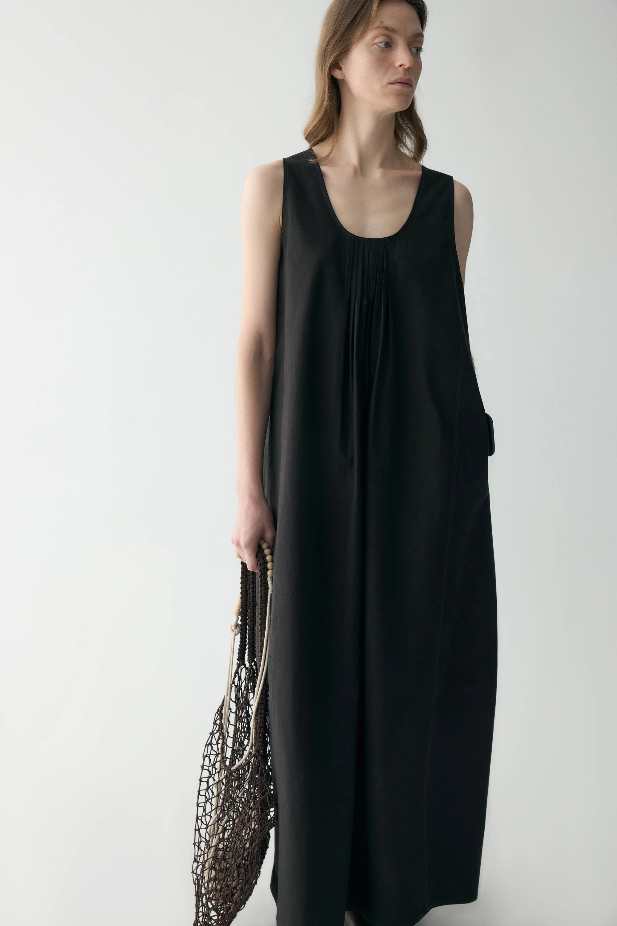 Reversible Sleeveless Dress - Image 9