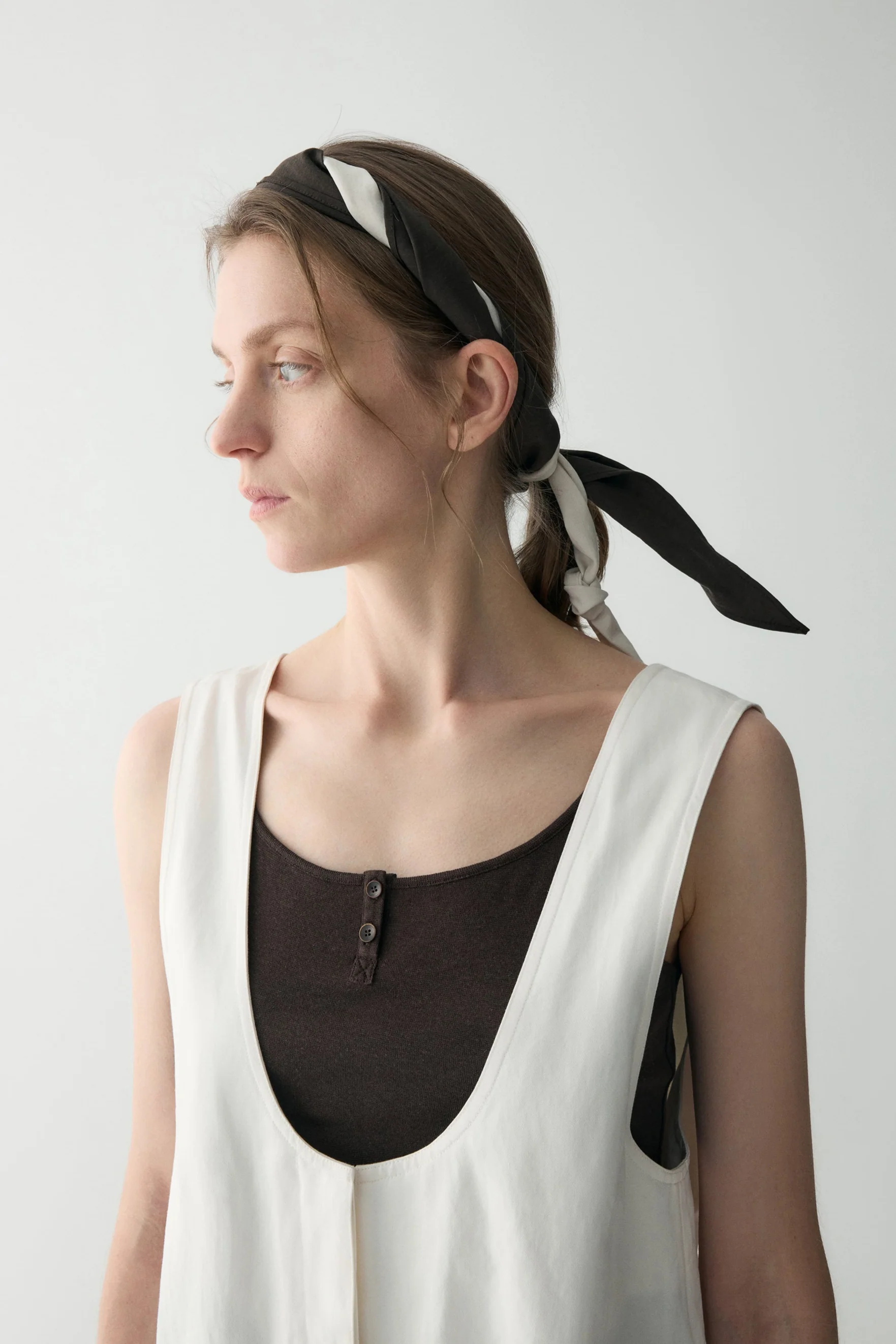Curved Cotton-linen Jumpsuit - Image 9