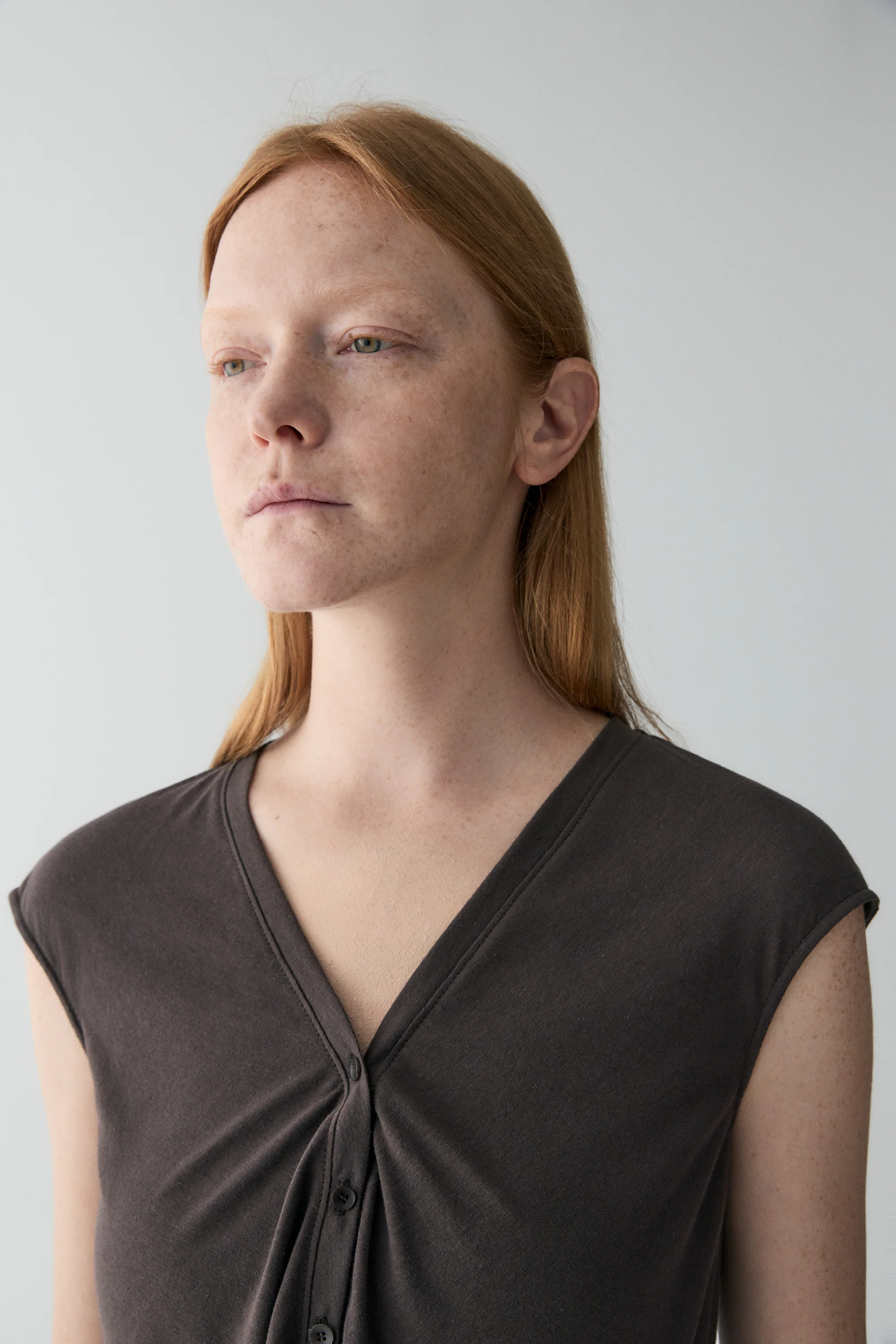 Two-way Collar T-shirt - Image 17