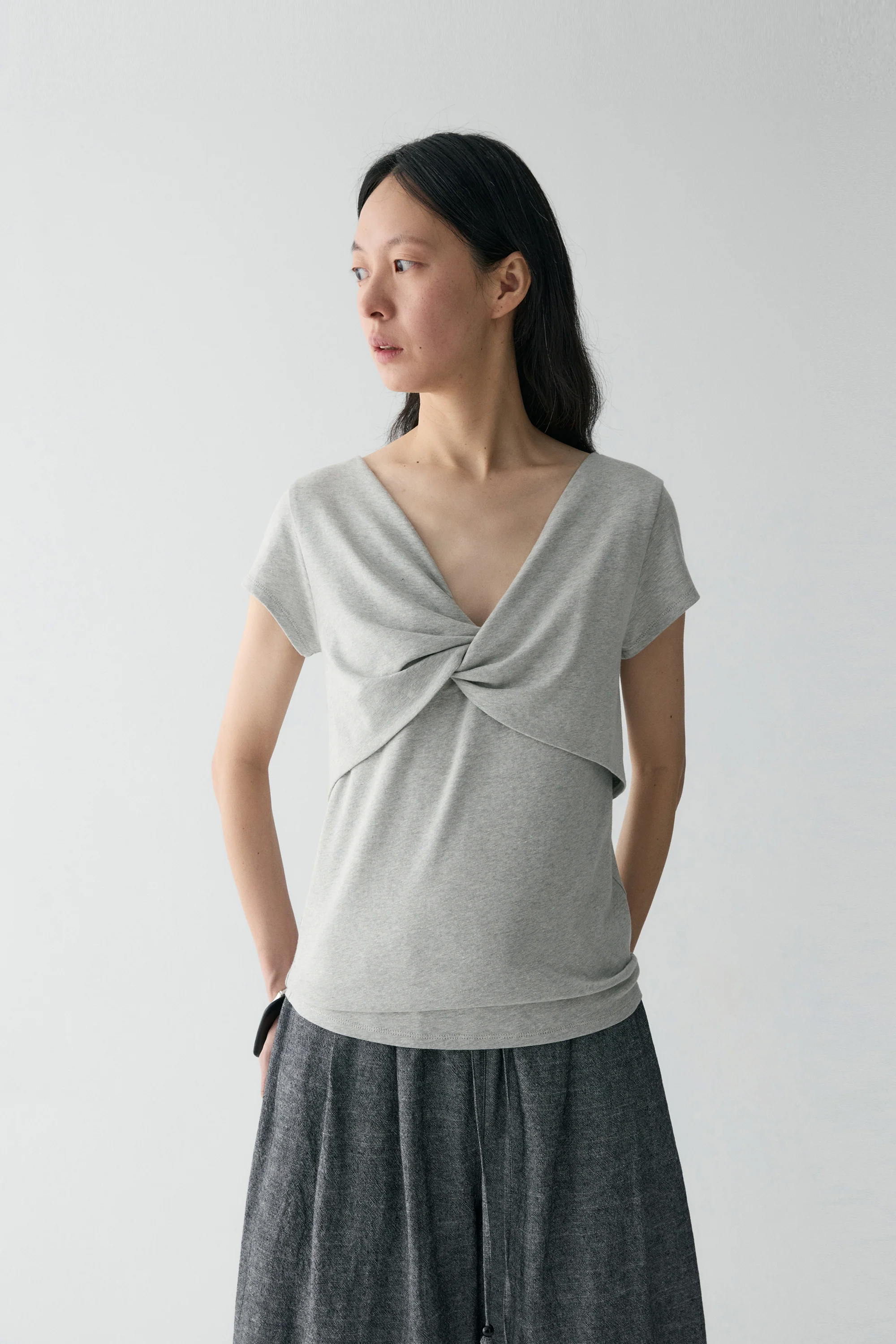 Two-way Bow Knot T-shirt - Image 4