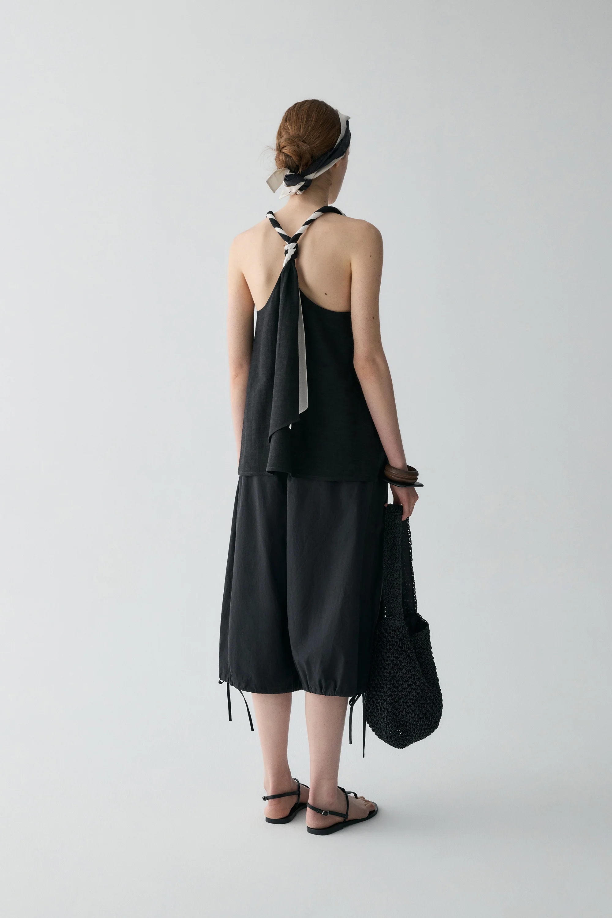 Two-tone Back Knot Top - Image 5