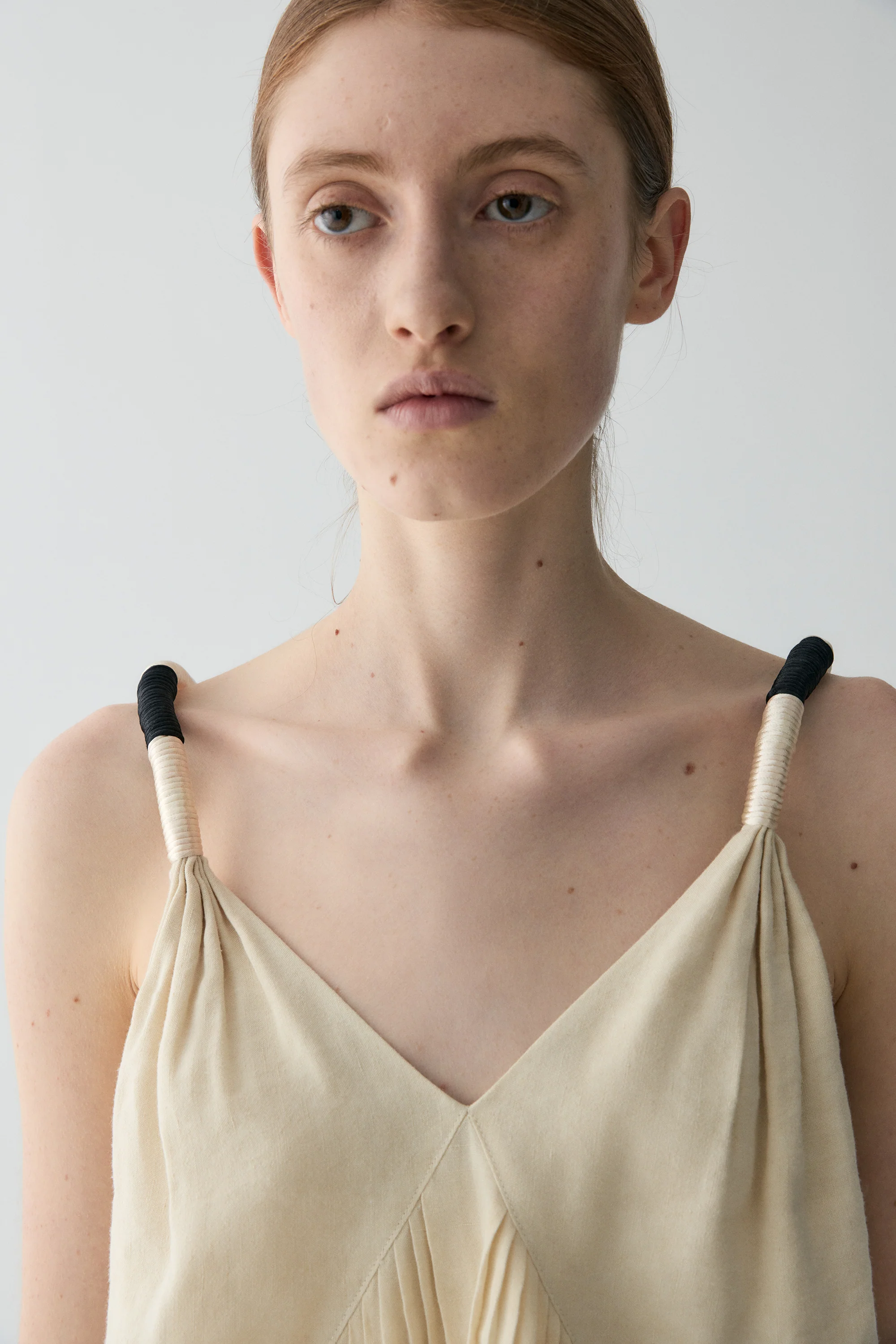 Linen V-neck Top - Image 10