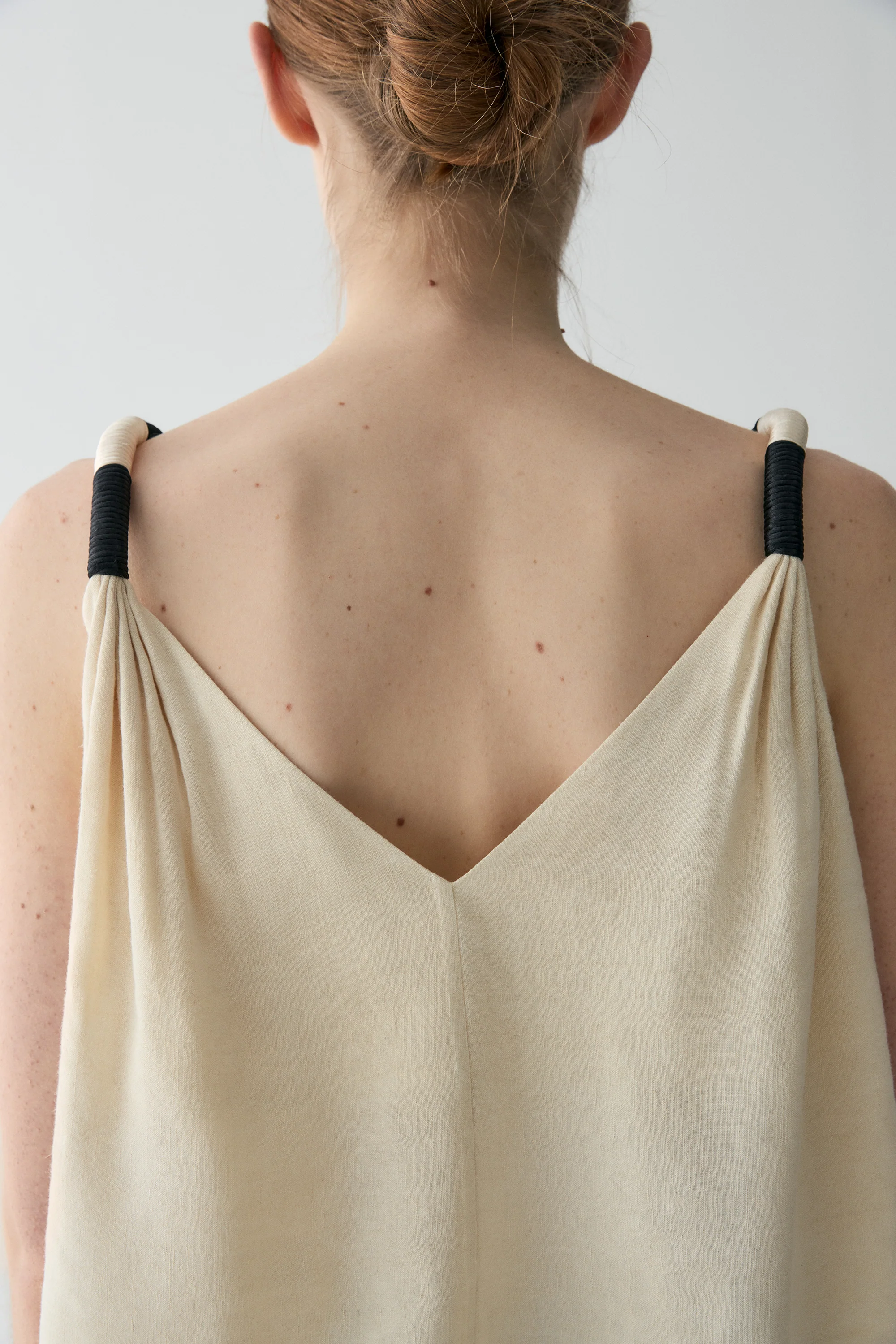 Linen V-neck Top - Image 12