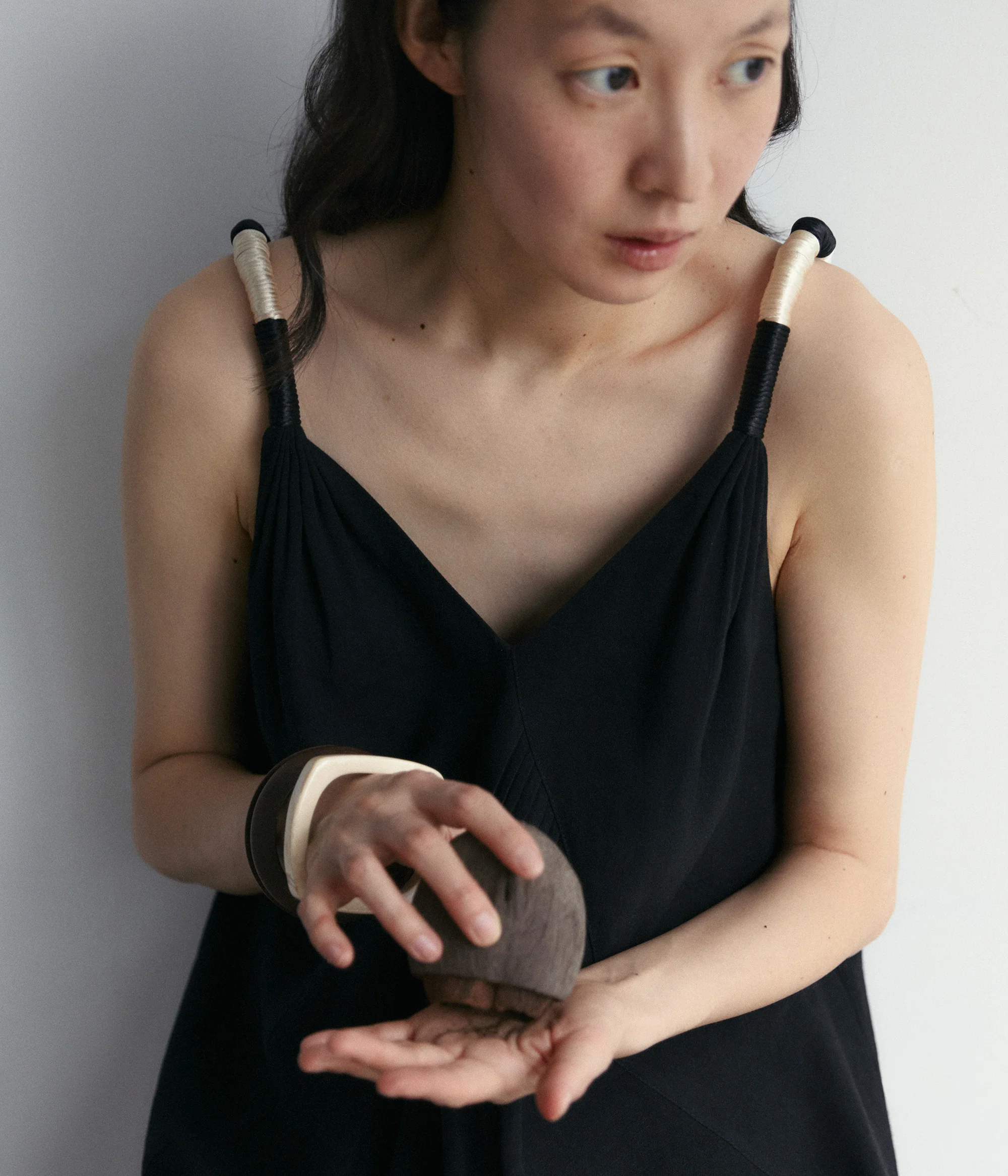 Linen V-neck Top - Image 19