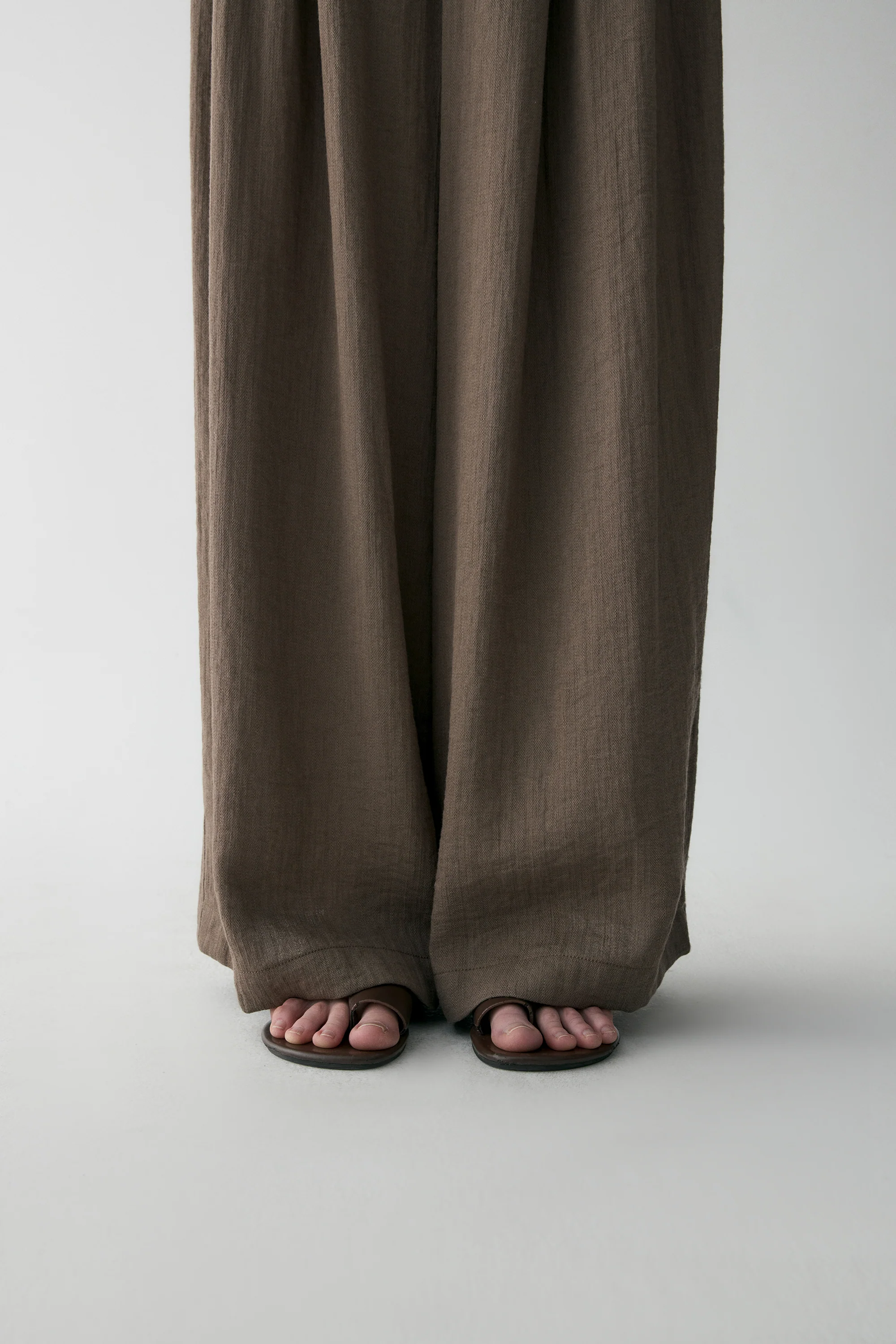 Tailored Wide-leg Trousers - Image 10