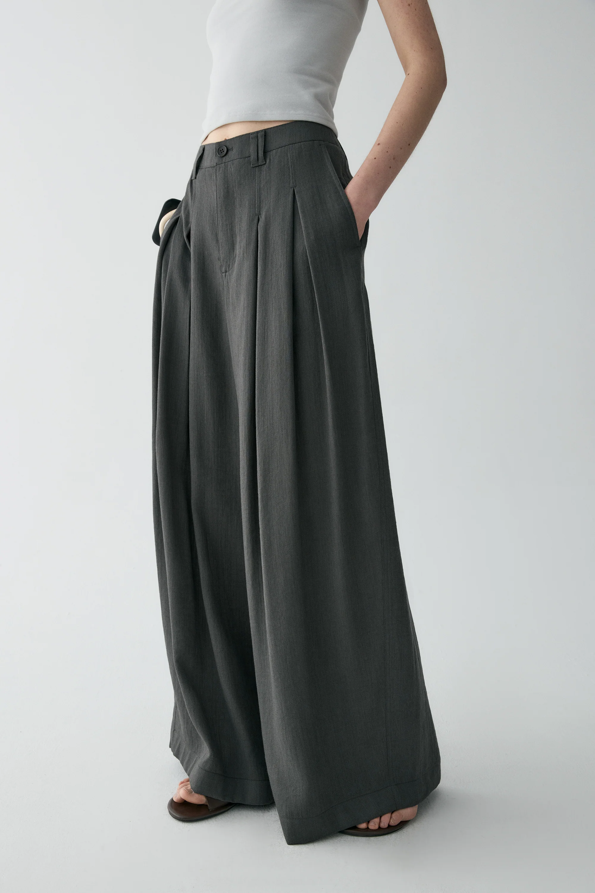 Tailored Wide-leg Trousers - Image 23