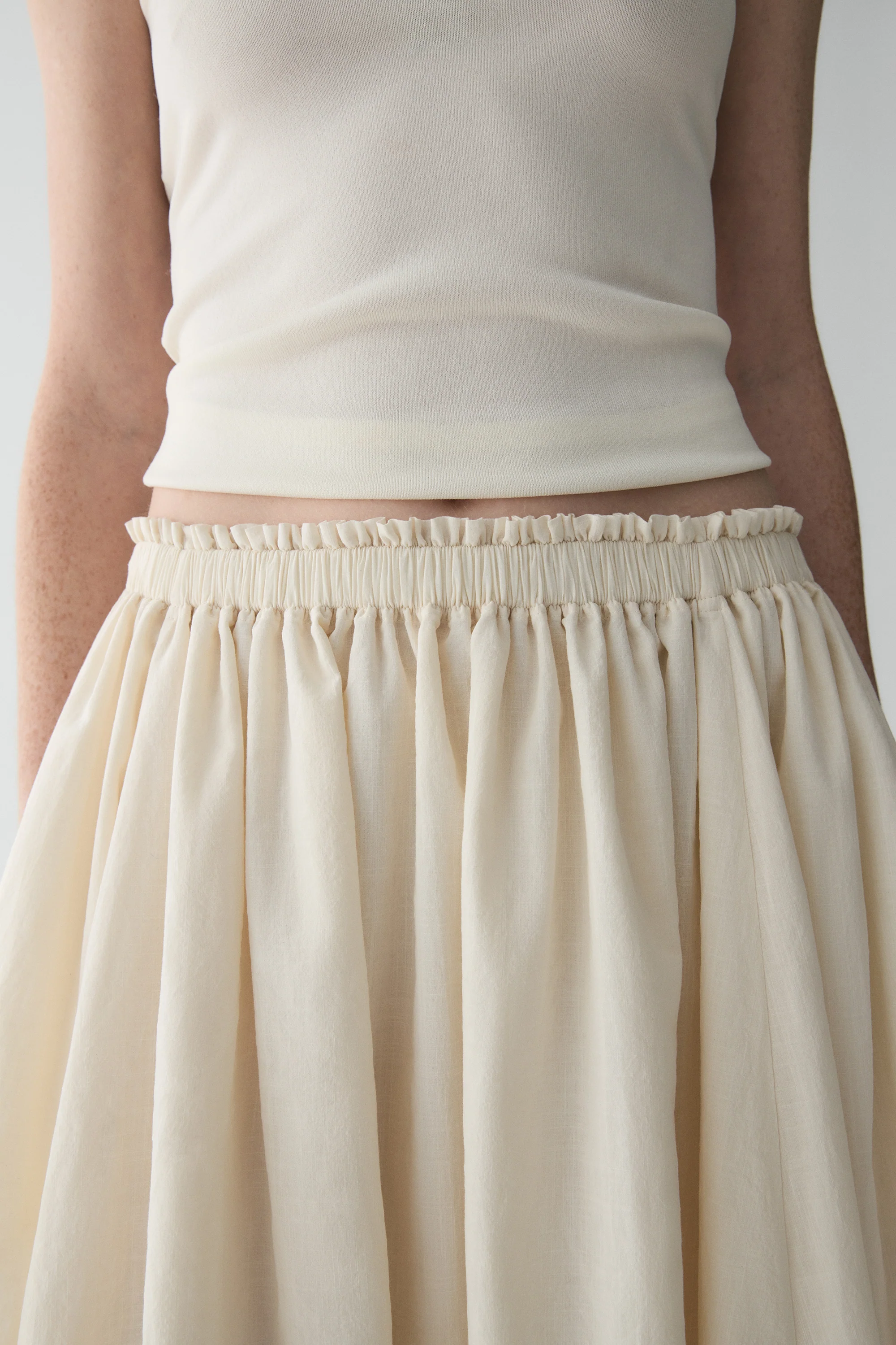 Asymmetrical Curved Cotton Skirt - Image 9
