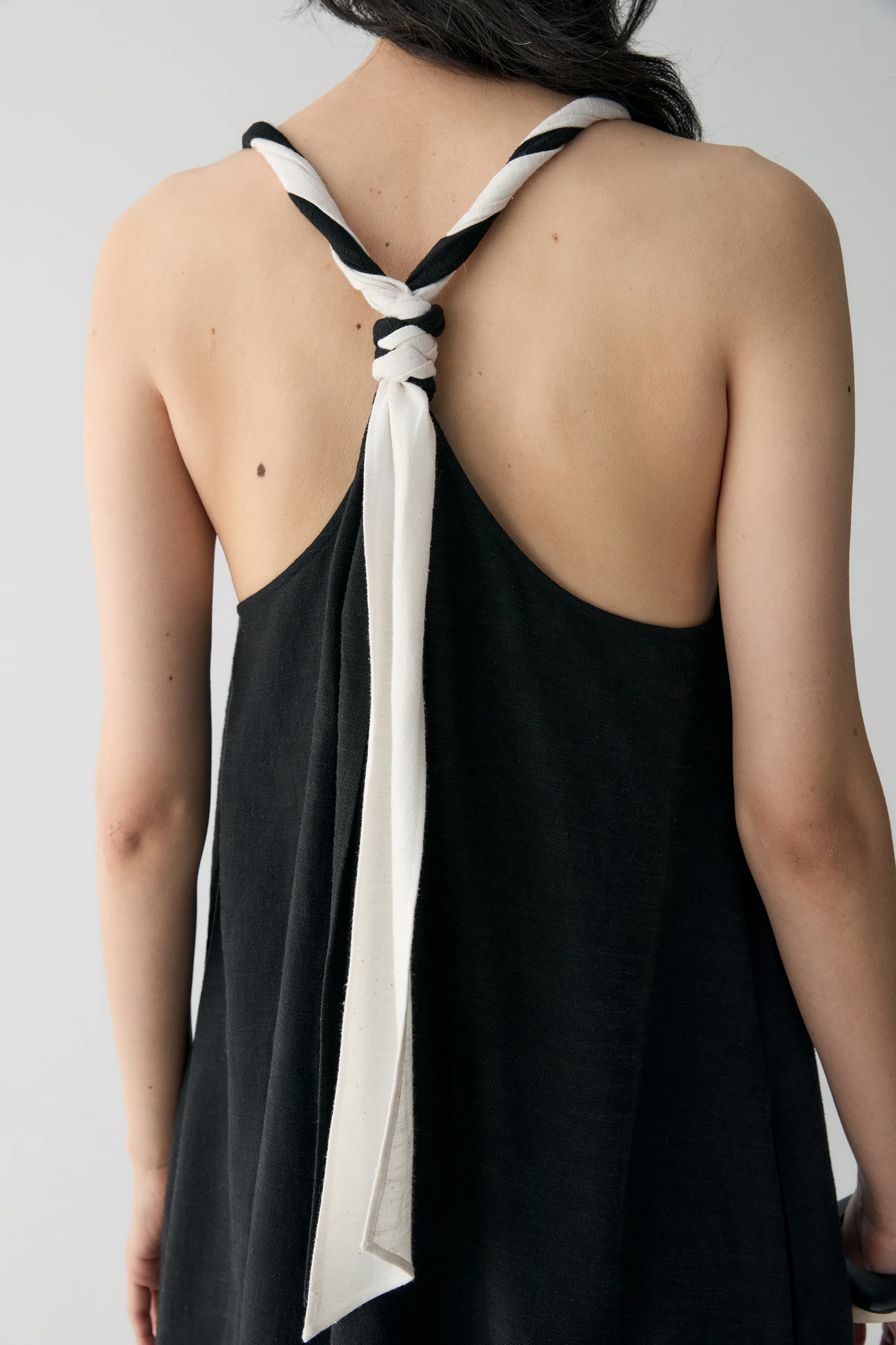 Two-tone Back Knot Dress - Image 15