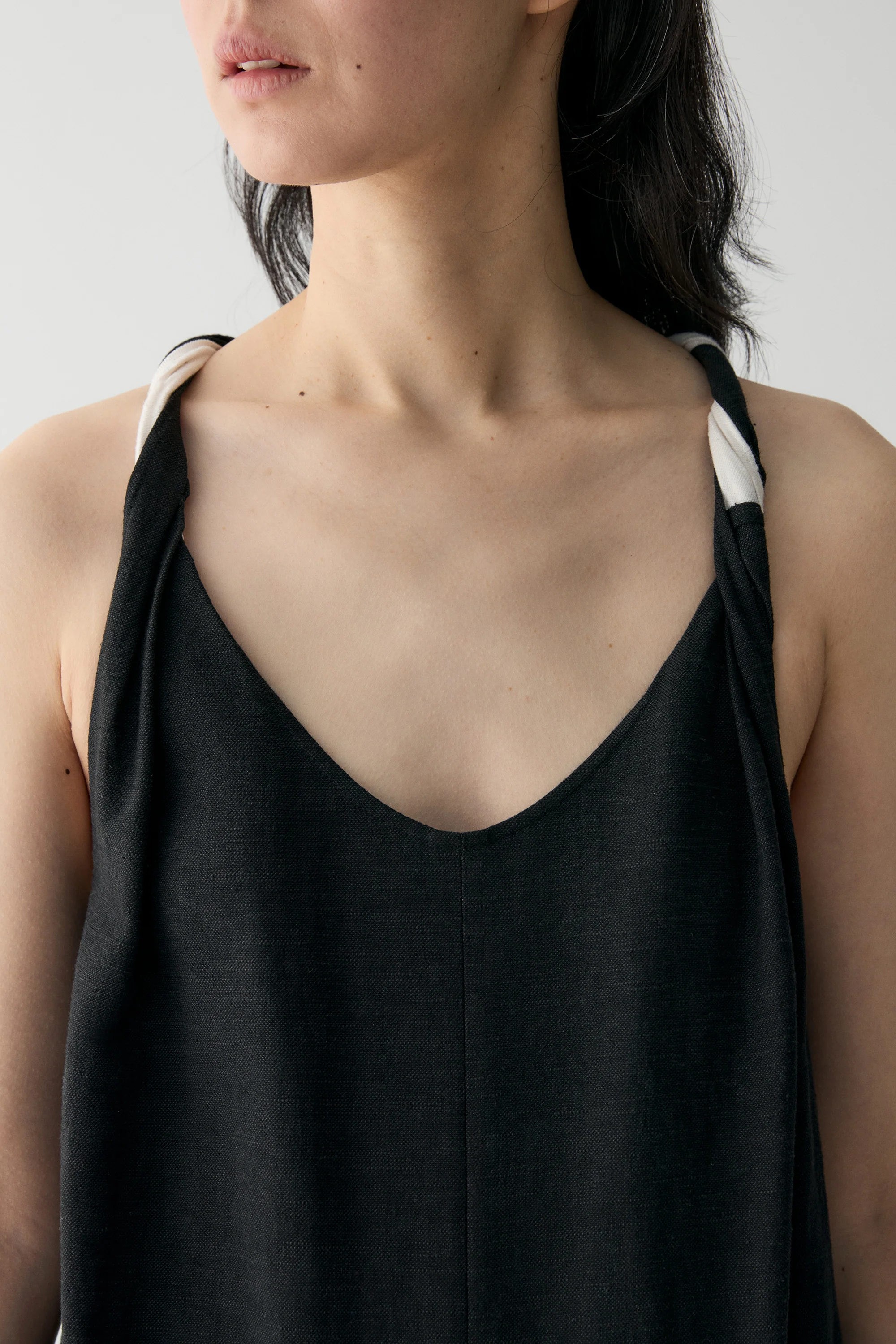 Two-tone Back Knot Dress - Image 16
