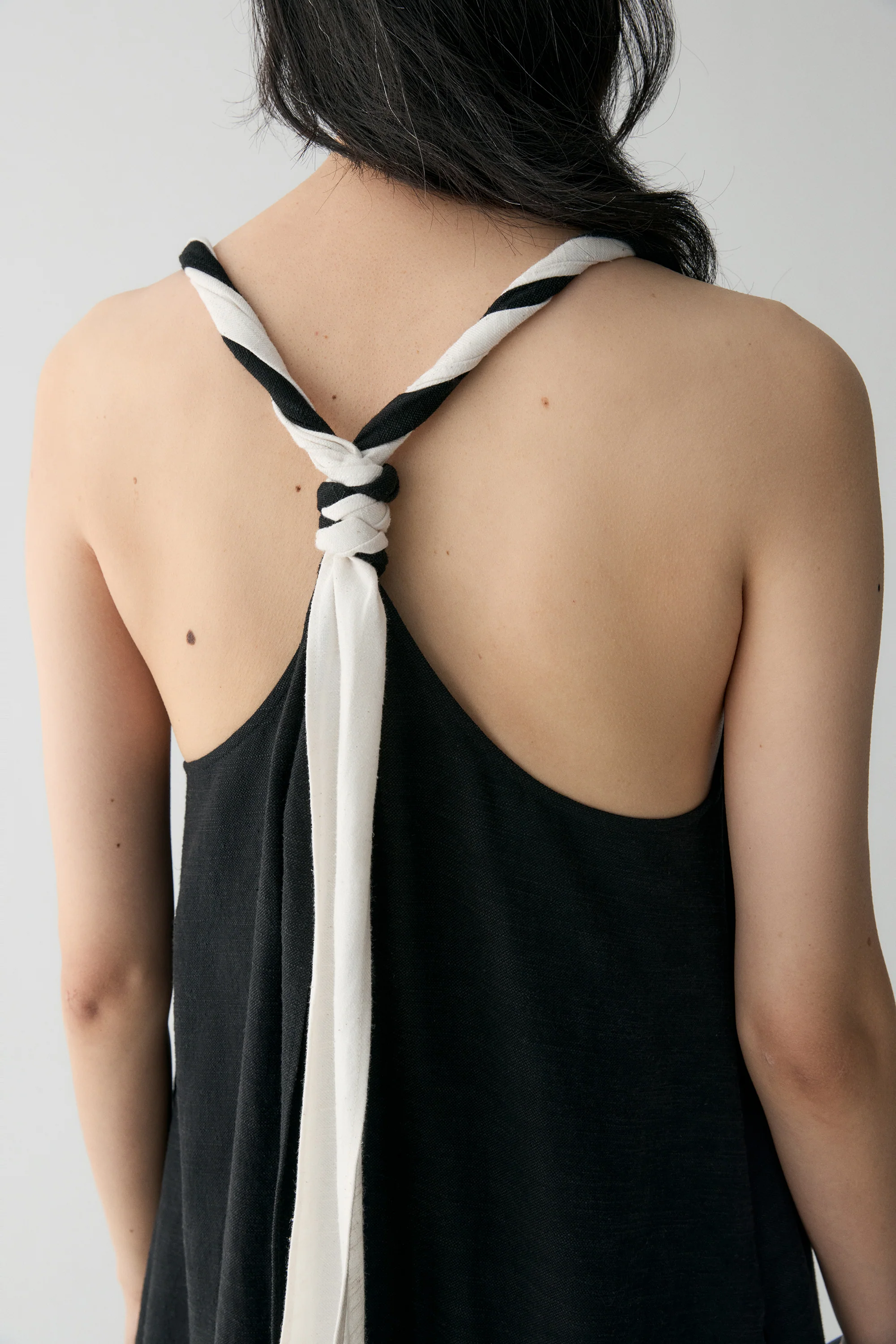 Two-tone Back Knot Dress - Image 17