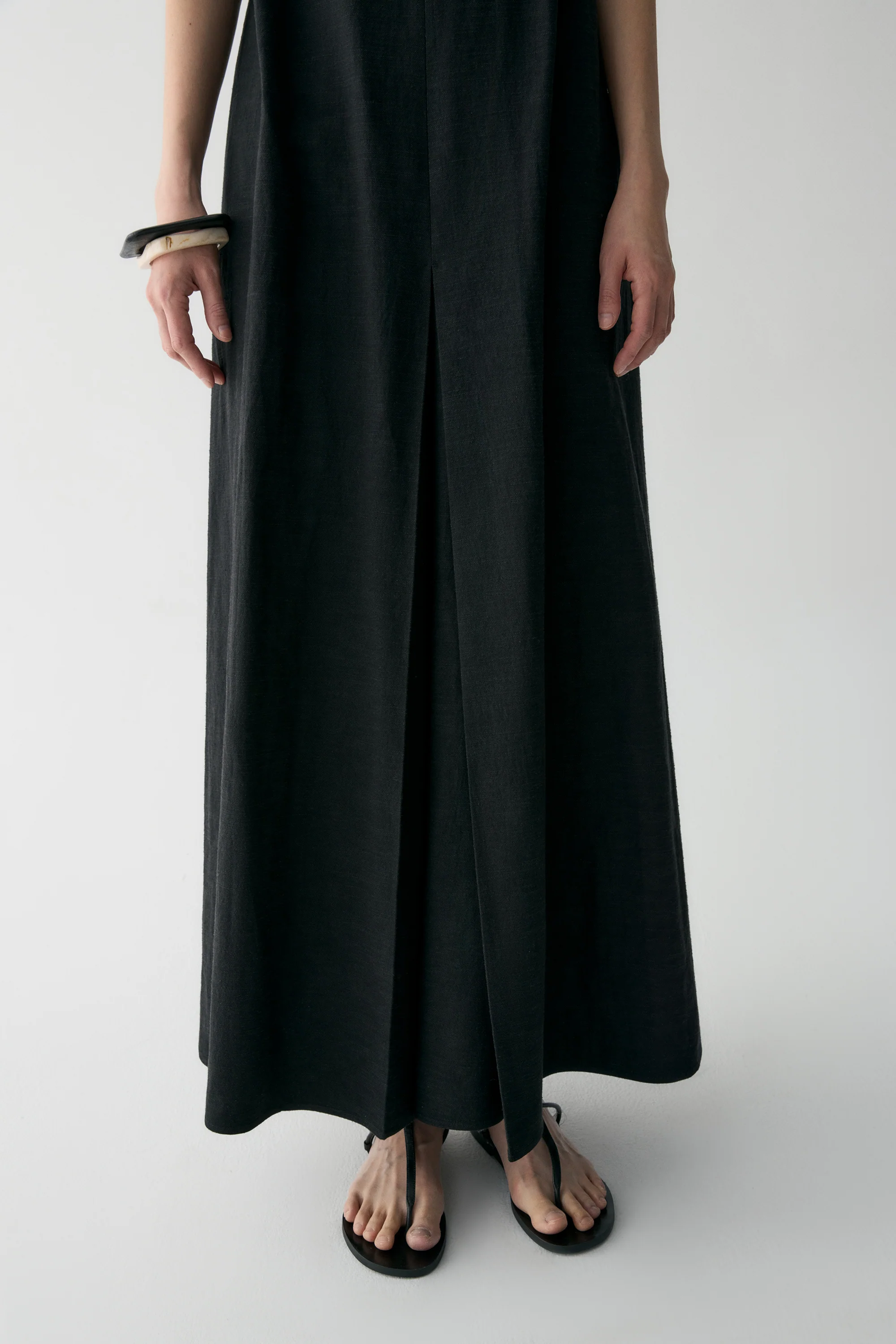 Two-tone Back Knot Dress - Image 19