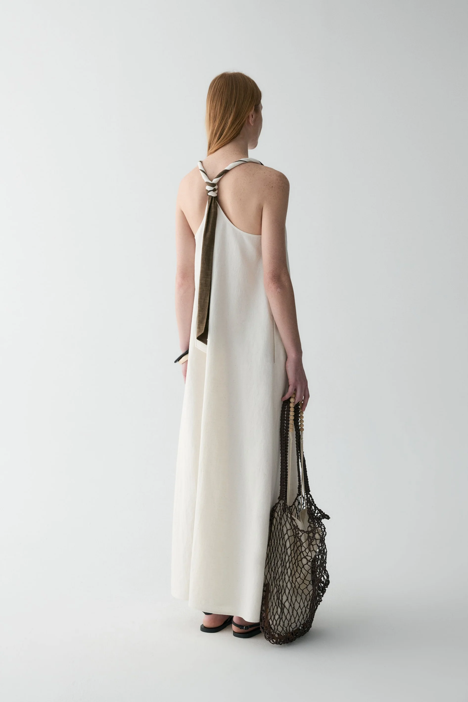 Two-tone Back Knot Dress - Image 25