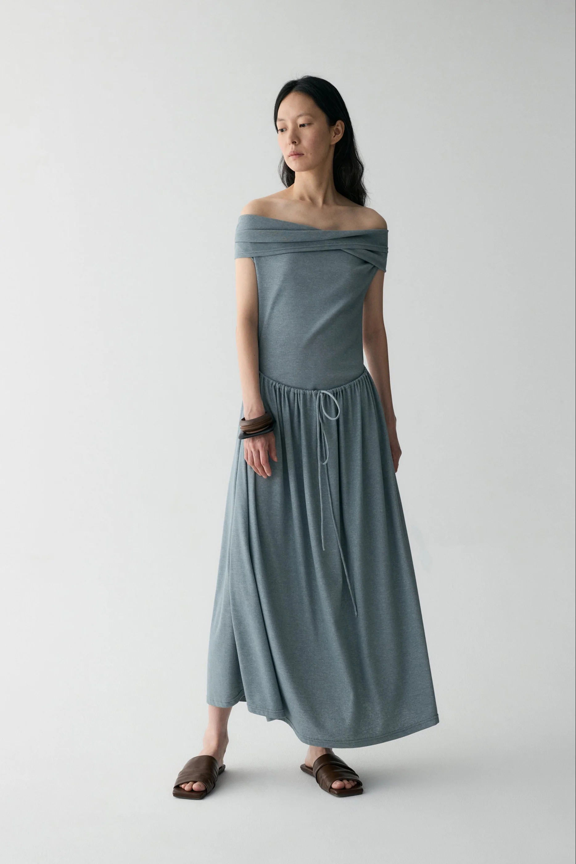 Twisted Off-shoulder Dress - Image 3