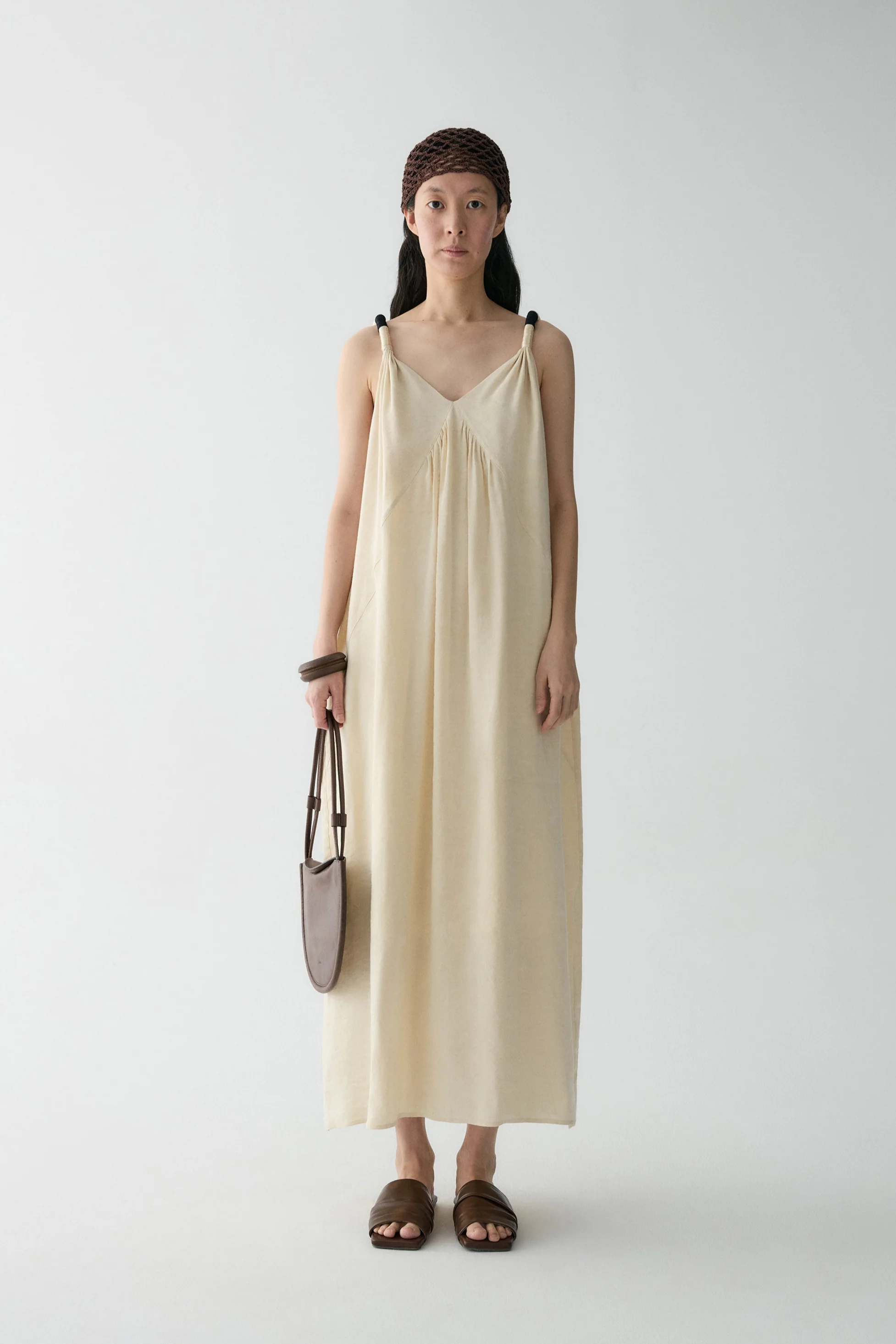 Linen V-neck Dress - Image 4
