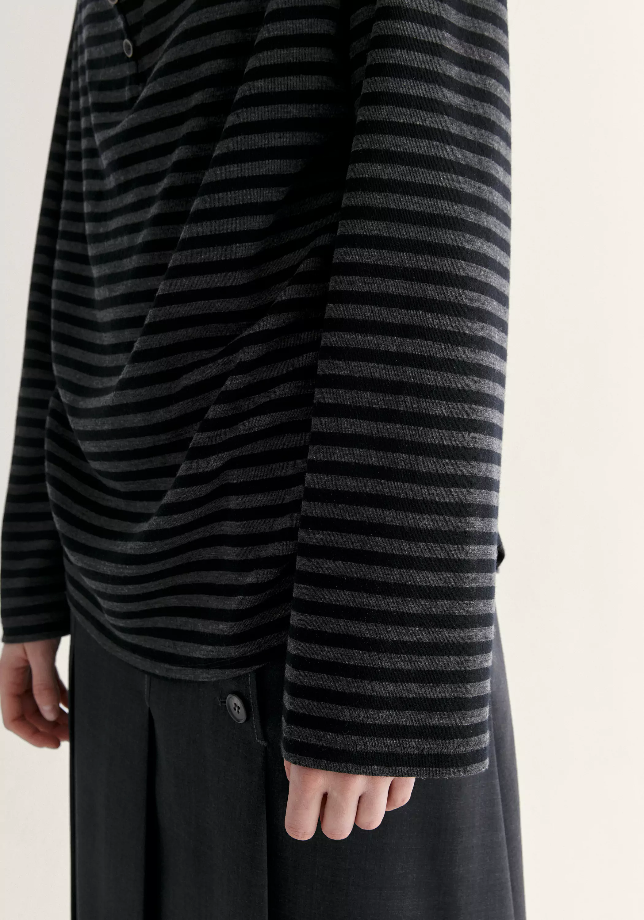 Two-way Striped T-shirt - Image 15