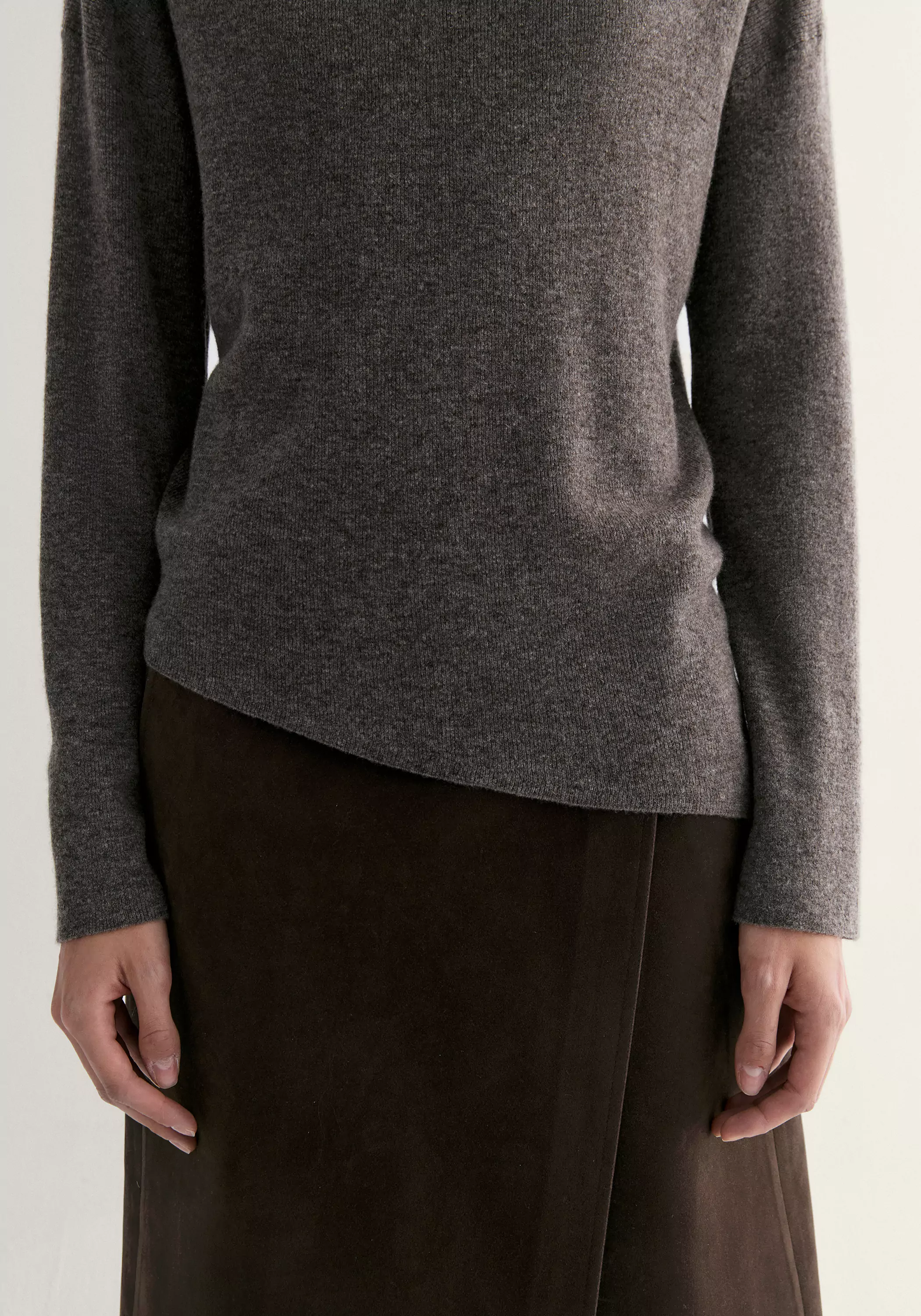 Cowl-neck Knitted Top - Image 11