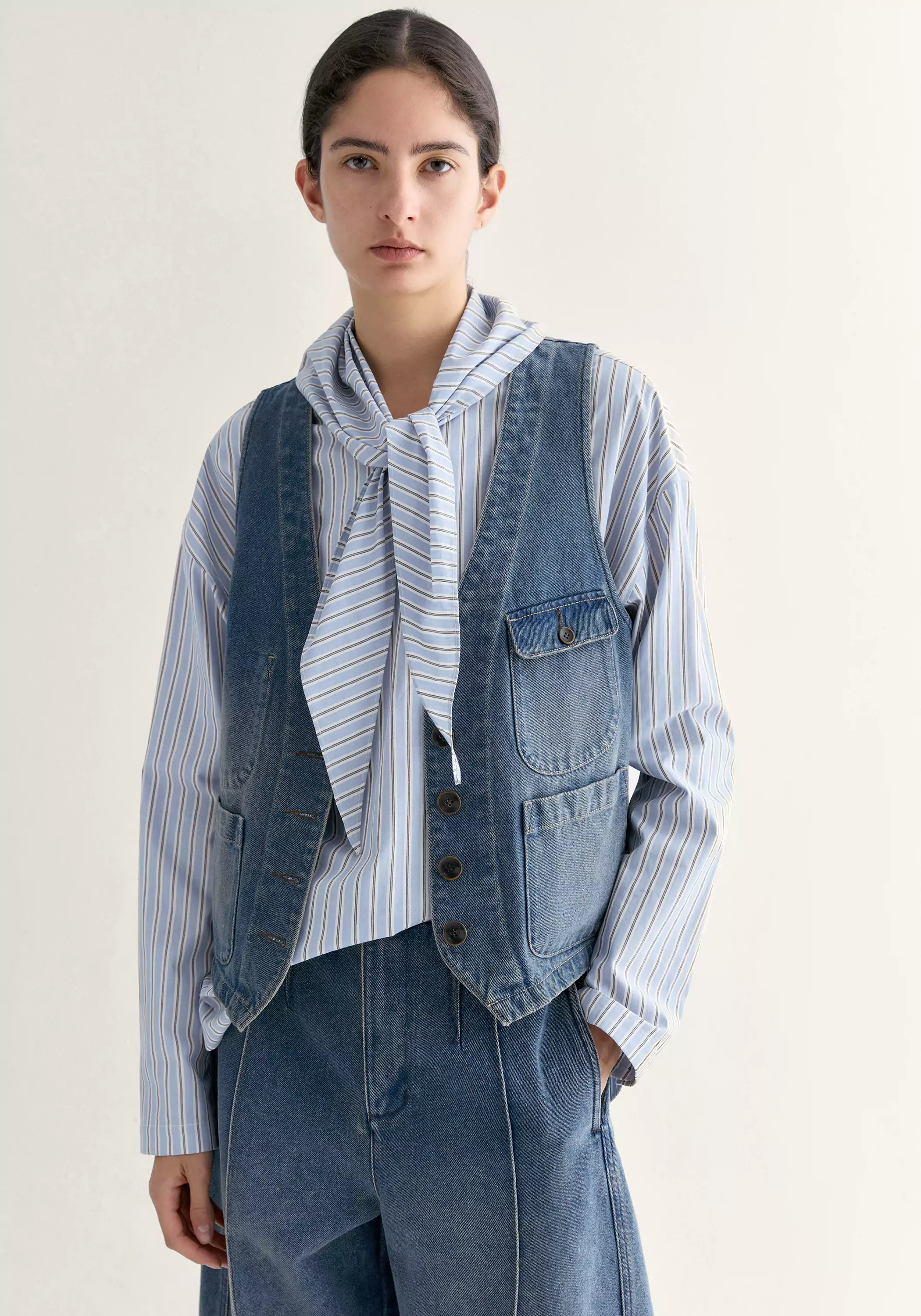 Multi-pocket Denim Vest - Image 15