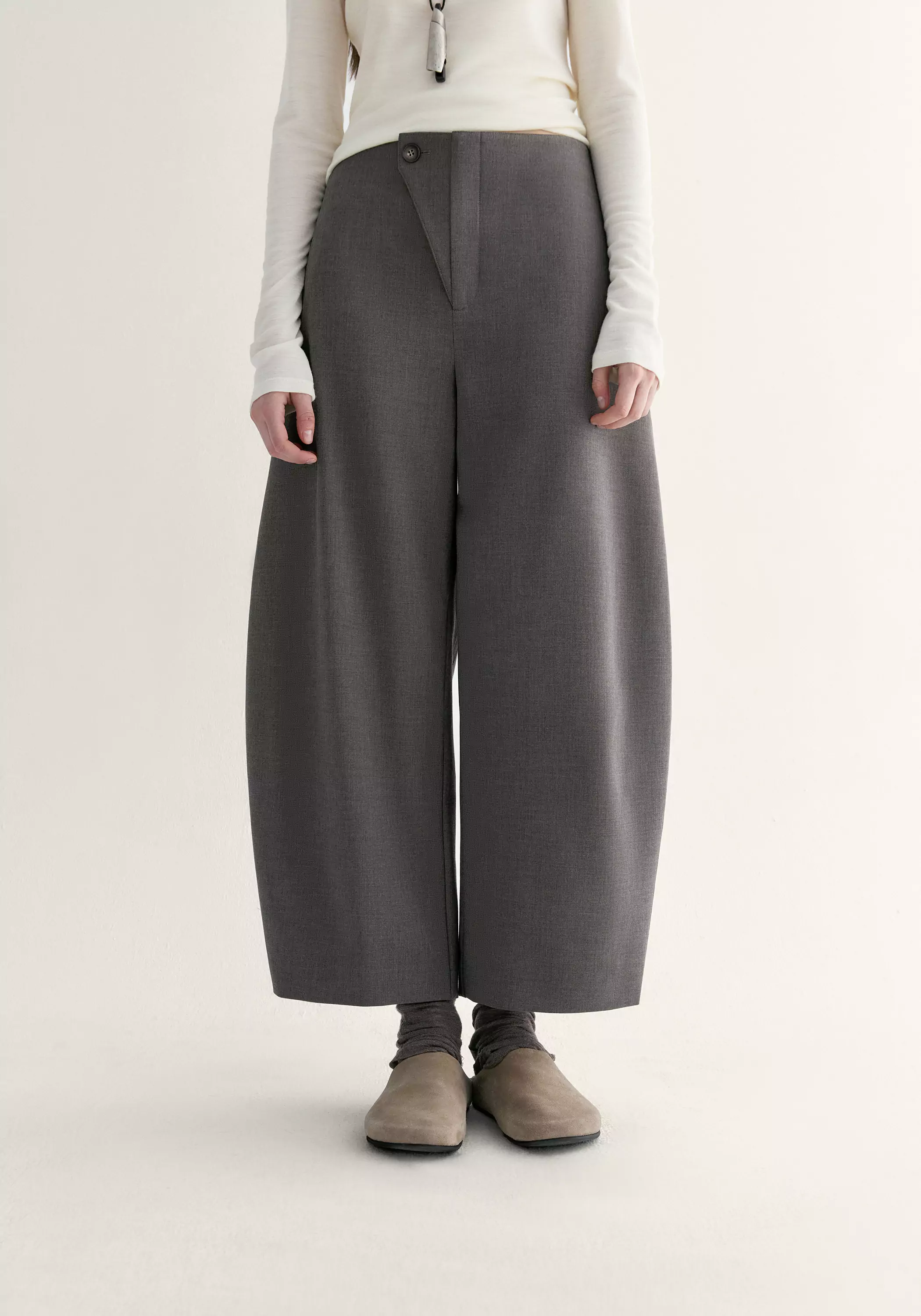 Asymmetric Cropped Pants - Image 5