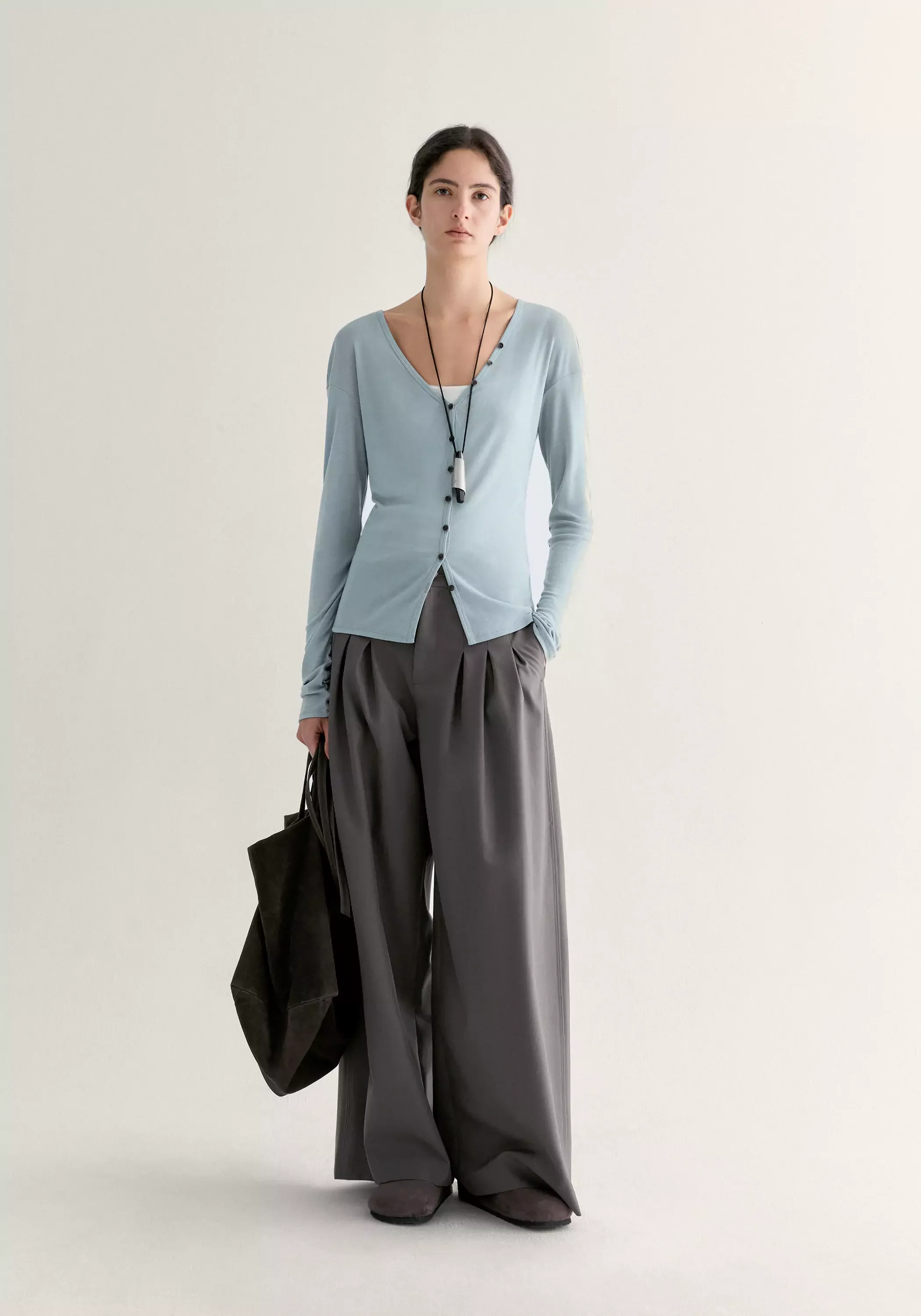 Pleated Wide-leg Wool Pants - Image 3