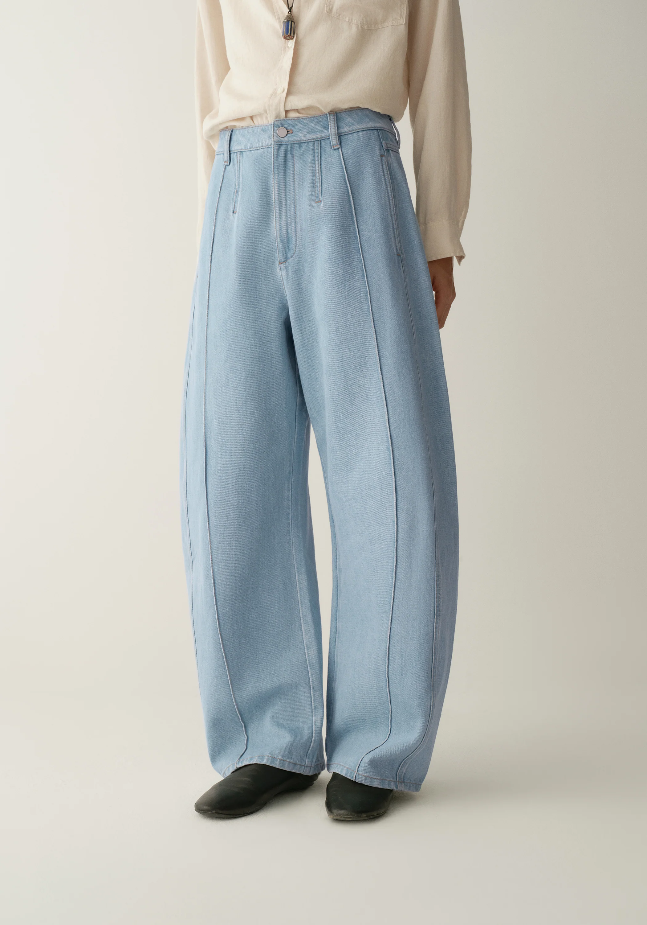 Cotton Curved Jeans - Image 15