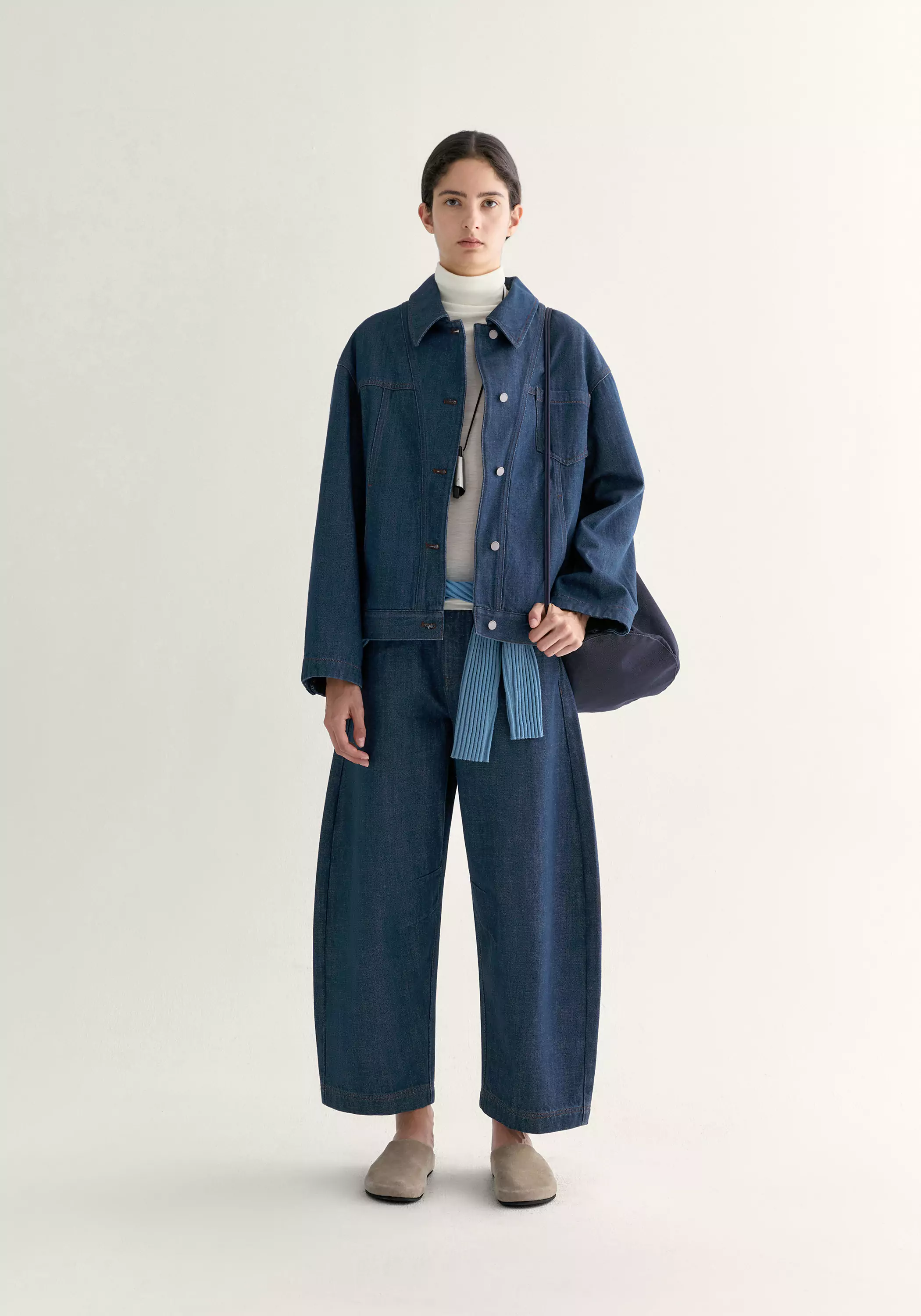 Cropped Baggy Jeans - Image 3