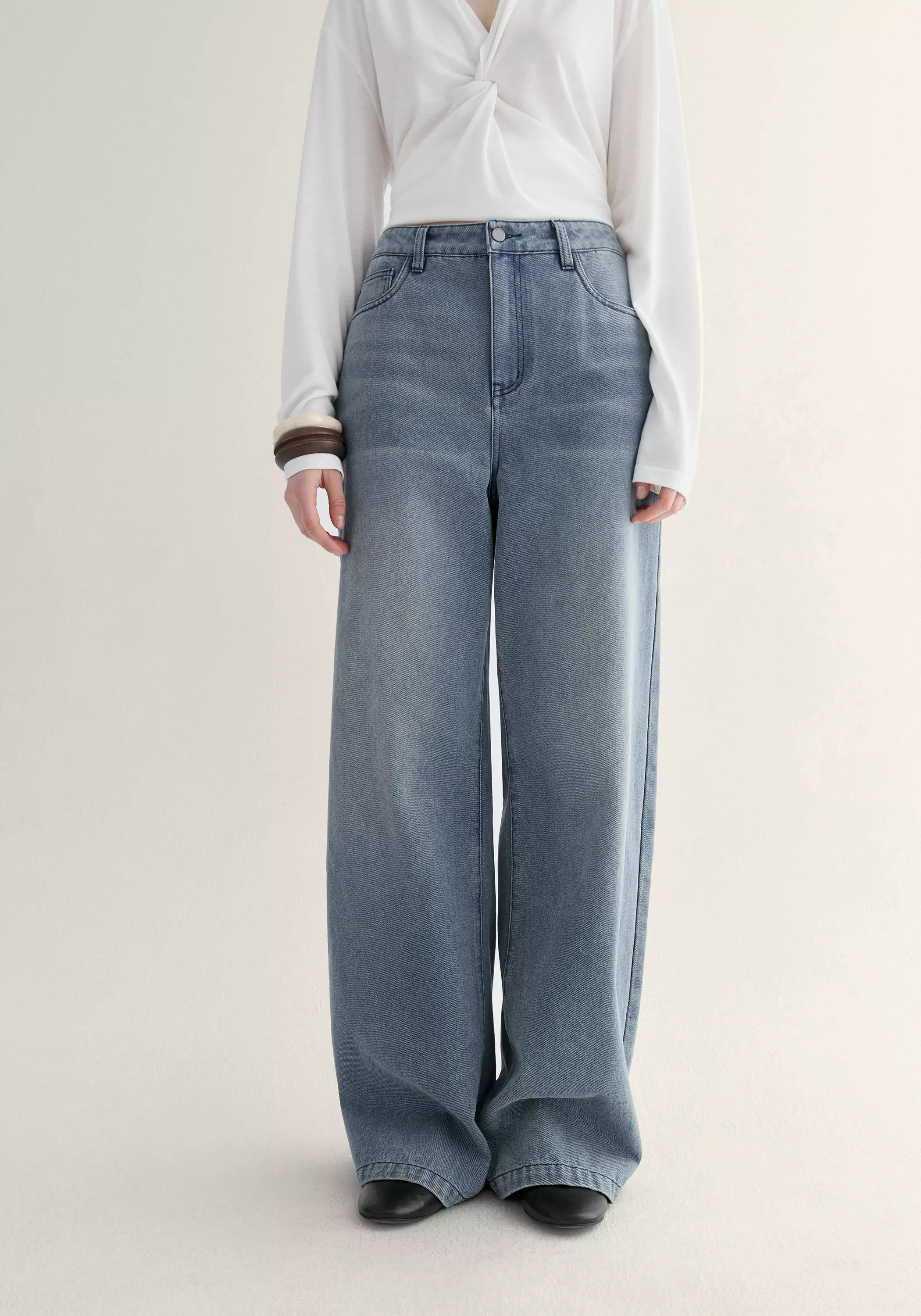 Low-rise Wide-leg Jeans - Image 5