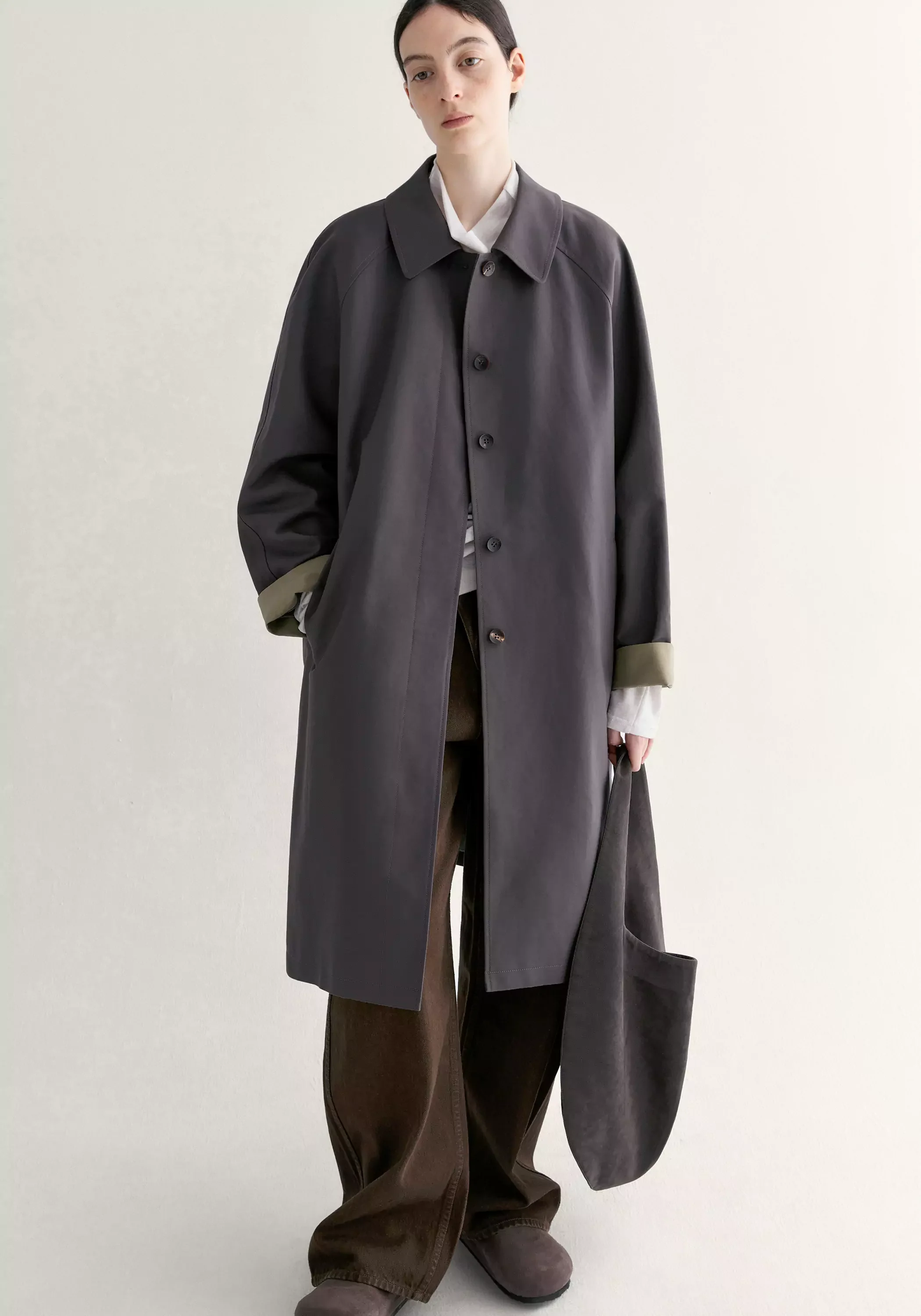 Asymmetric Curved Jeans - Image 17
