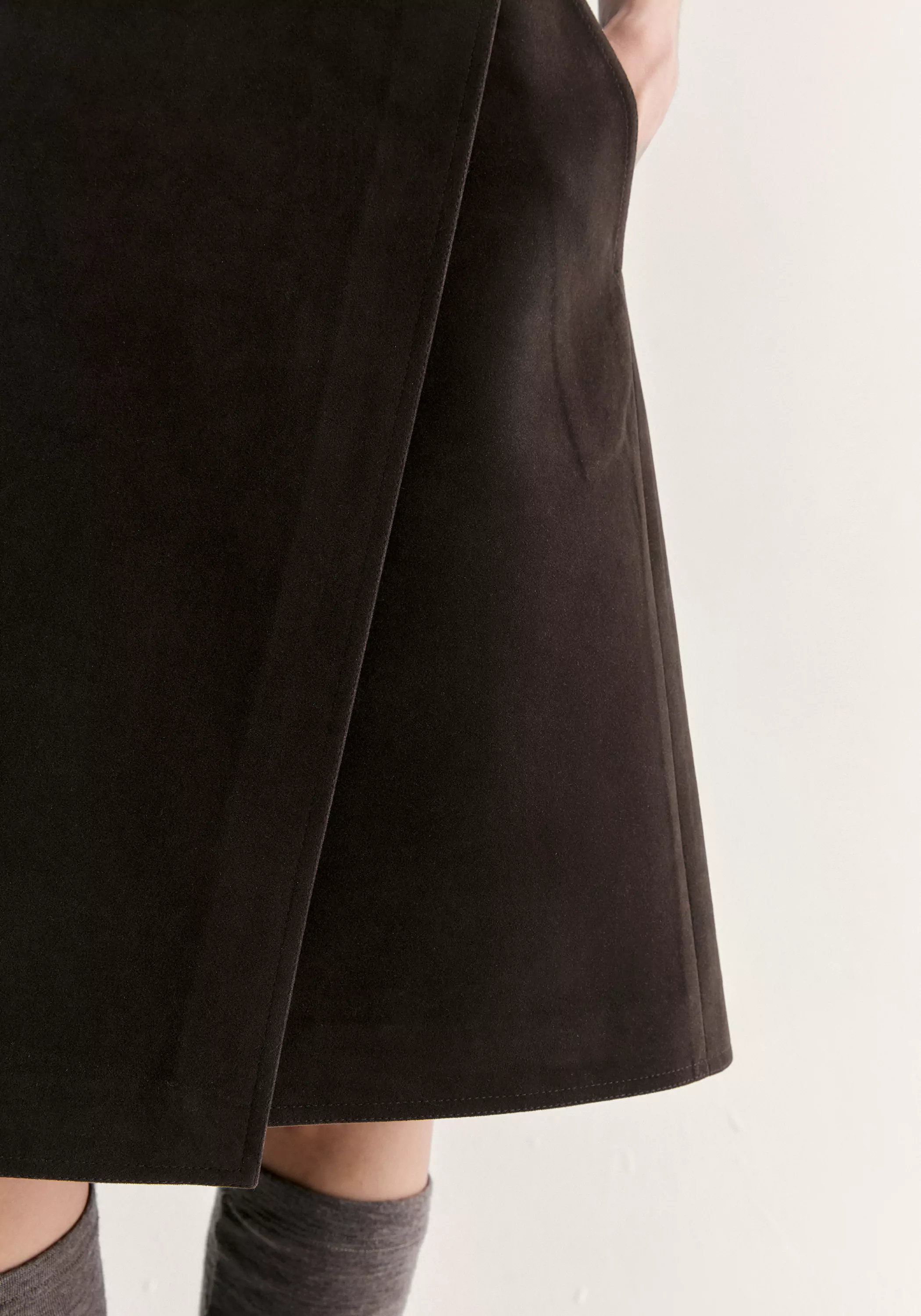 Asymmetric Overlay Mini Skirt - Image 11