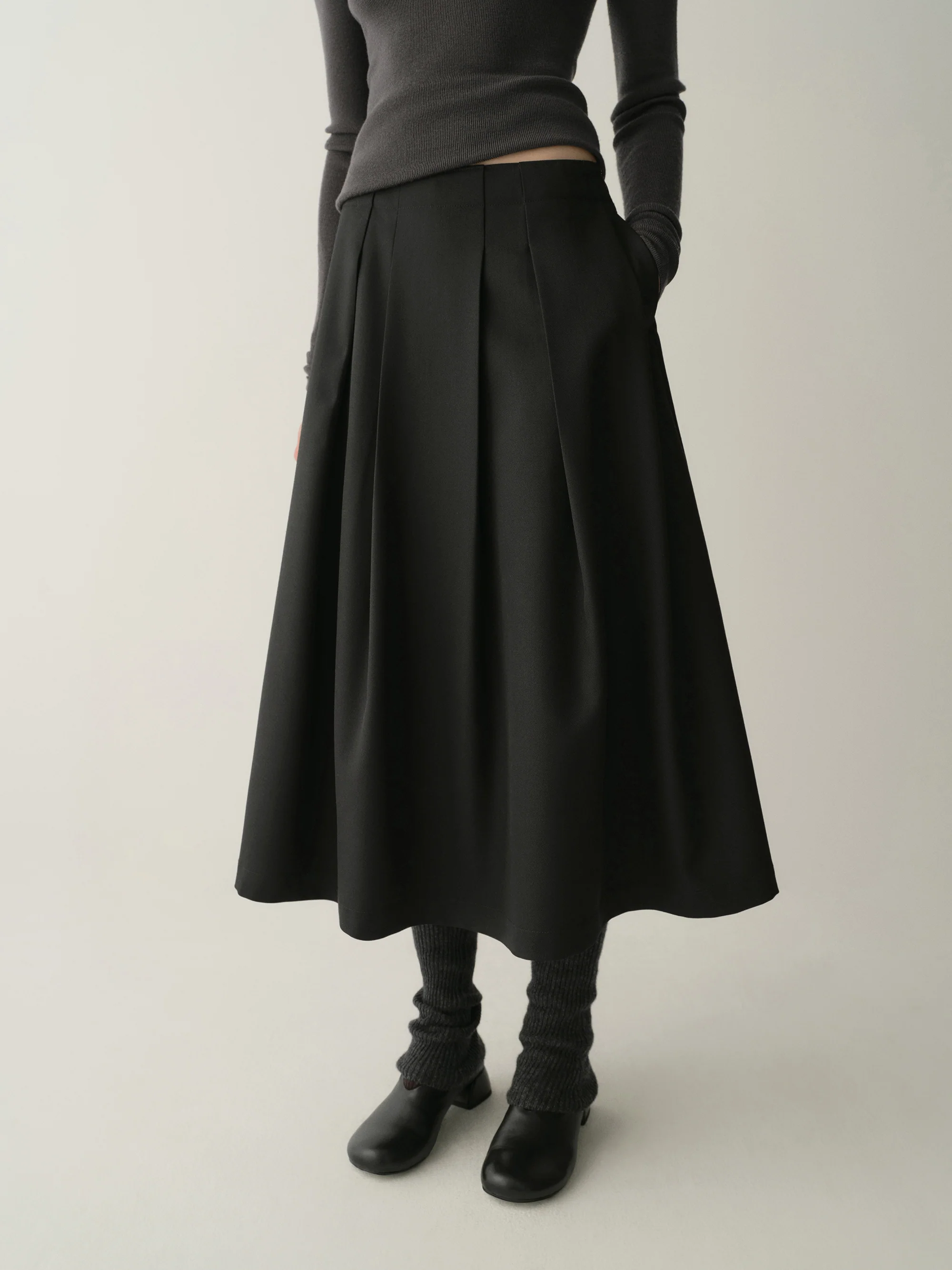 Pleated Wool Skirt - Image 11