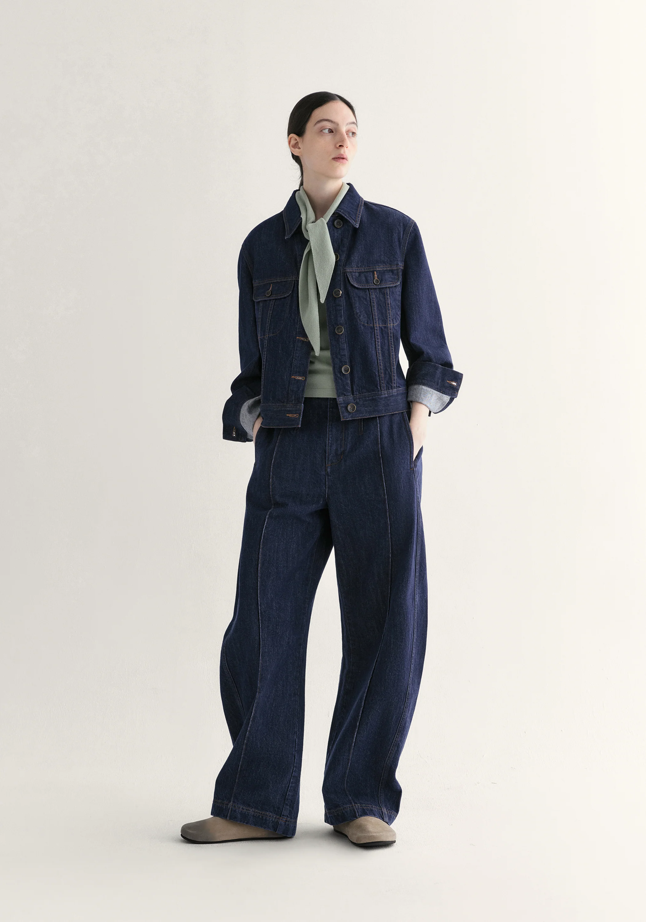 Cropped Denim Jacket - Image 16
