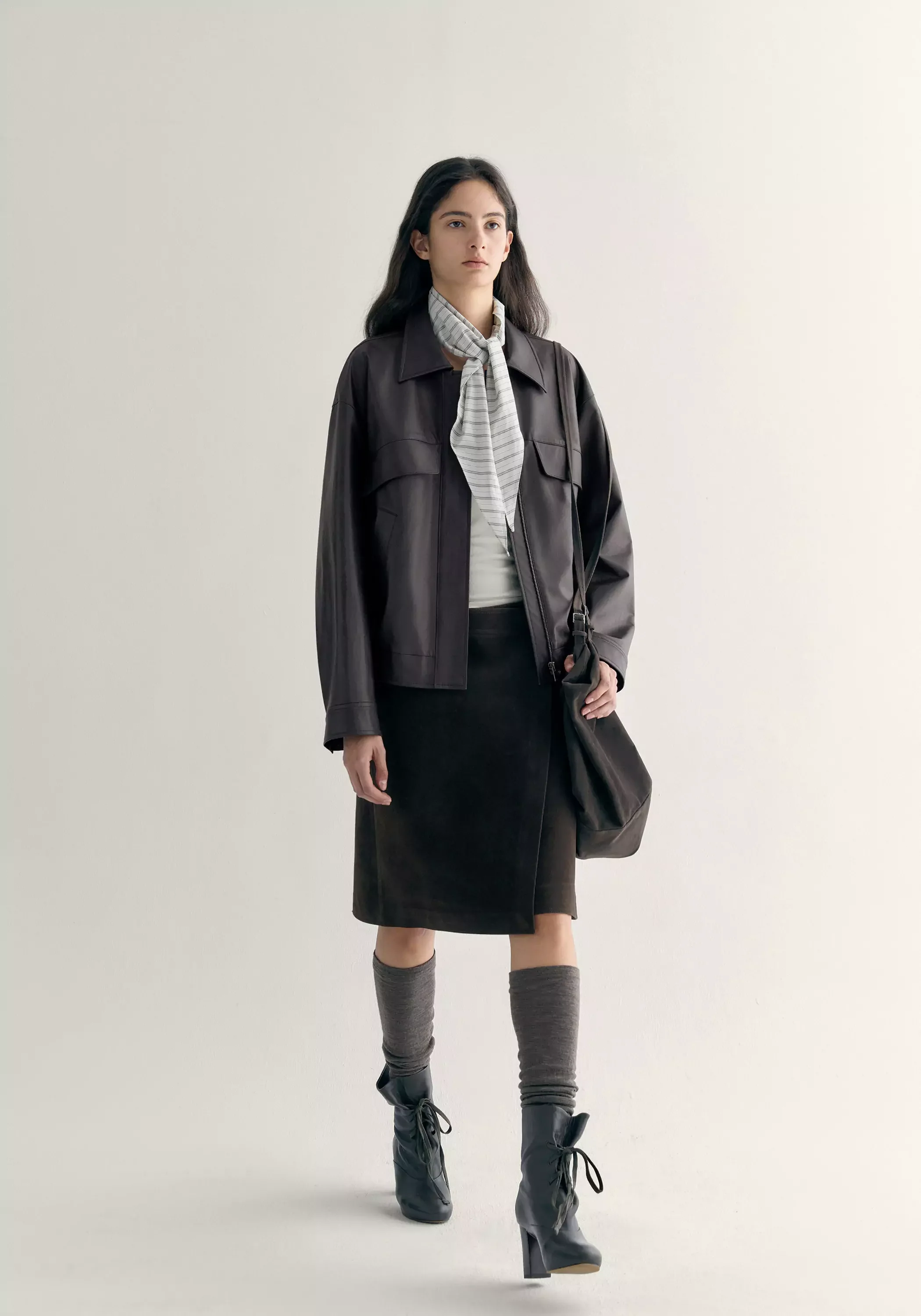 Short Leather Jacket - Image 5
