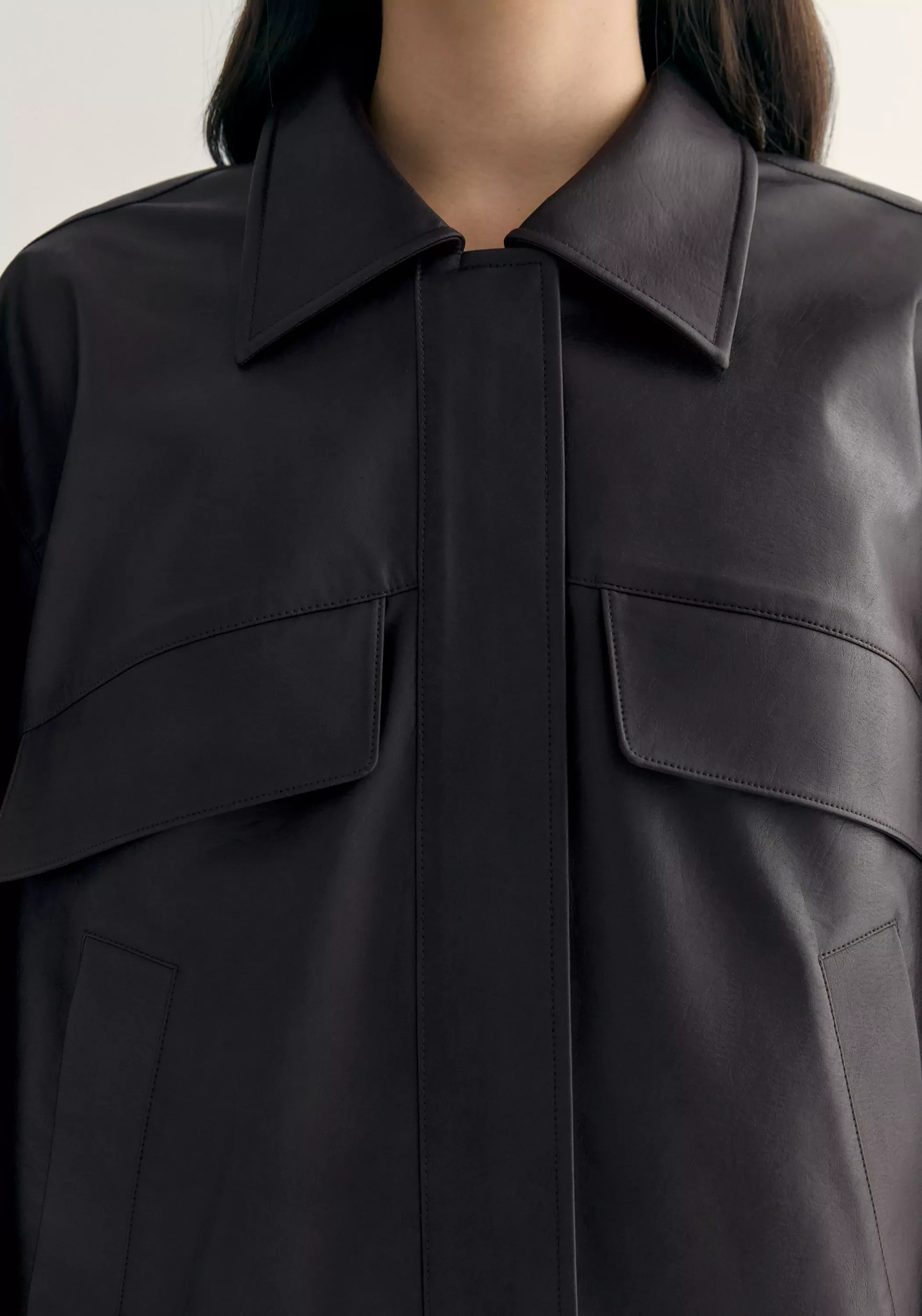 Short Leather Jacket - Image 9