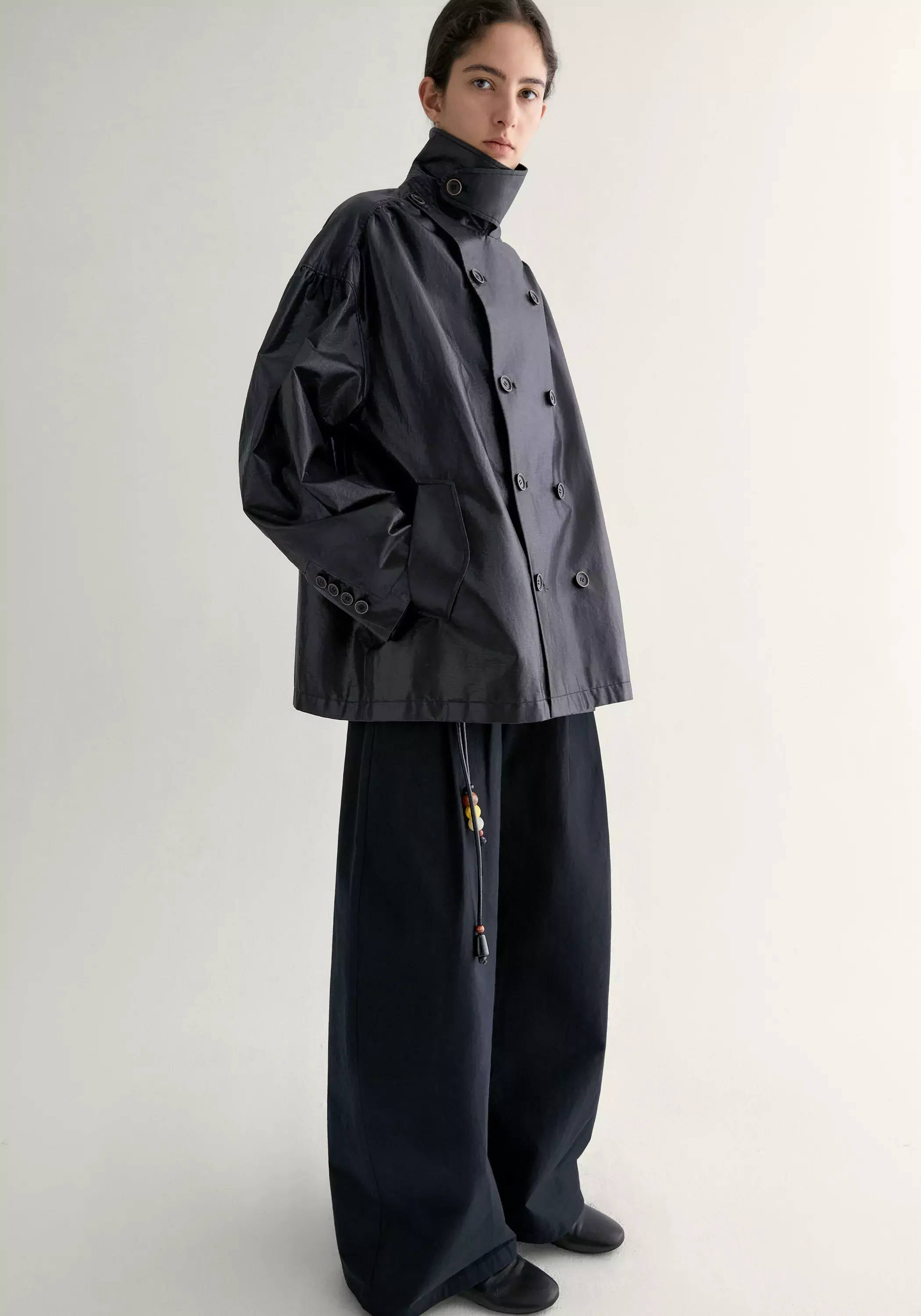 Coated Convertible-collar Short Trench - Image 7