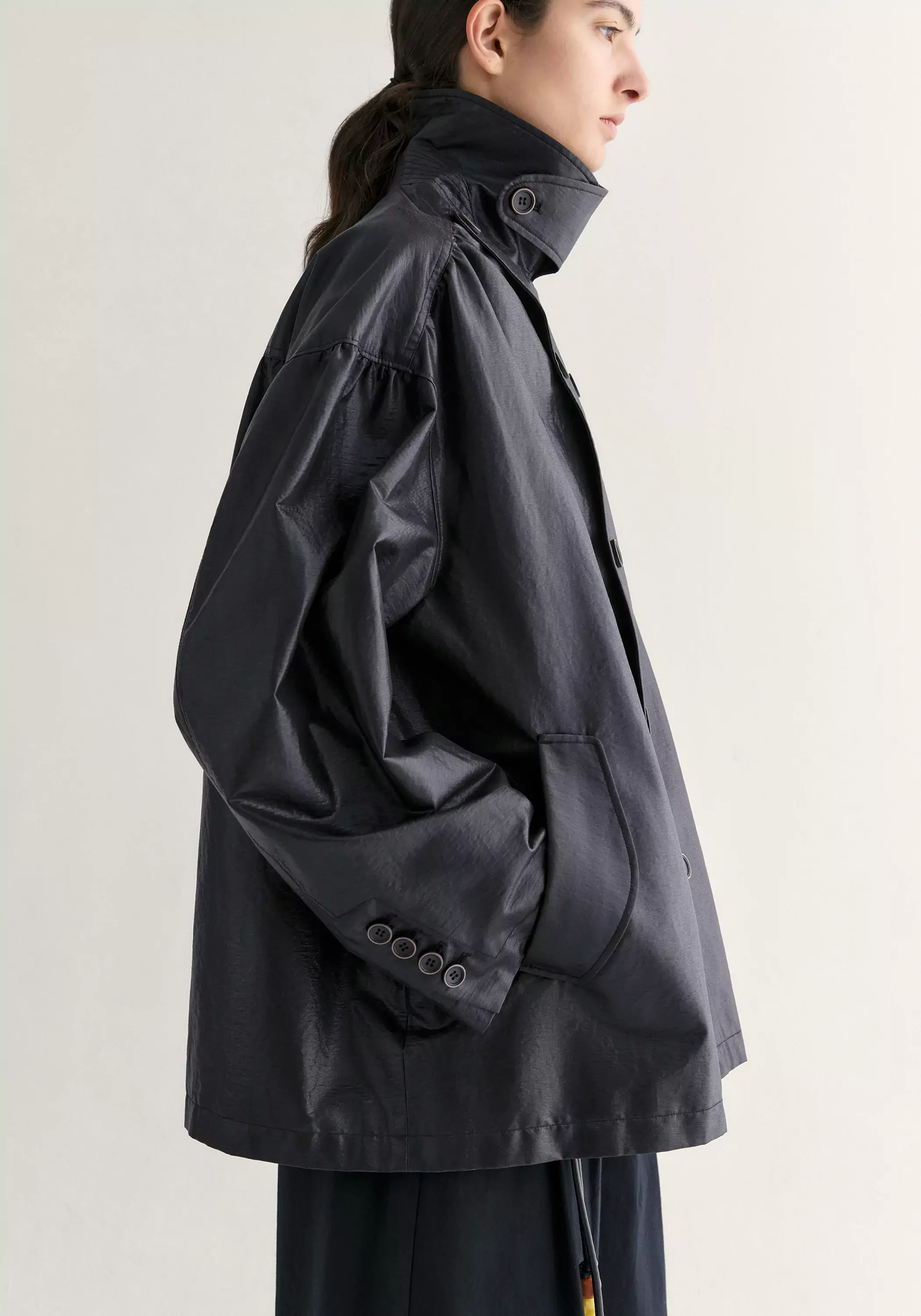 Coated Convertible-collar Short Trench - Image 9