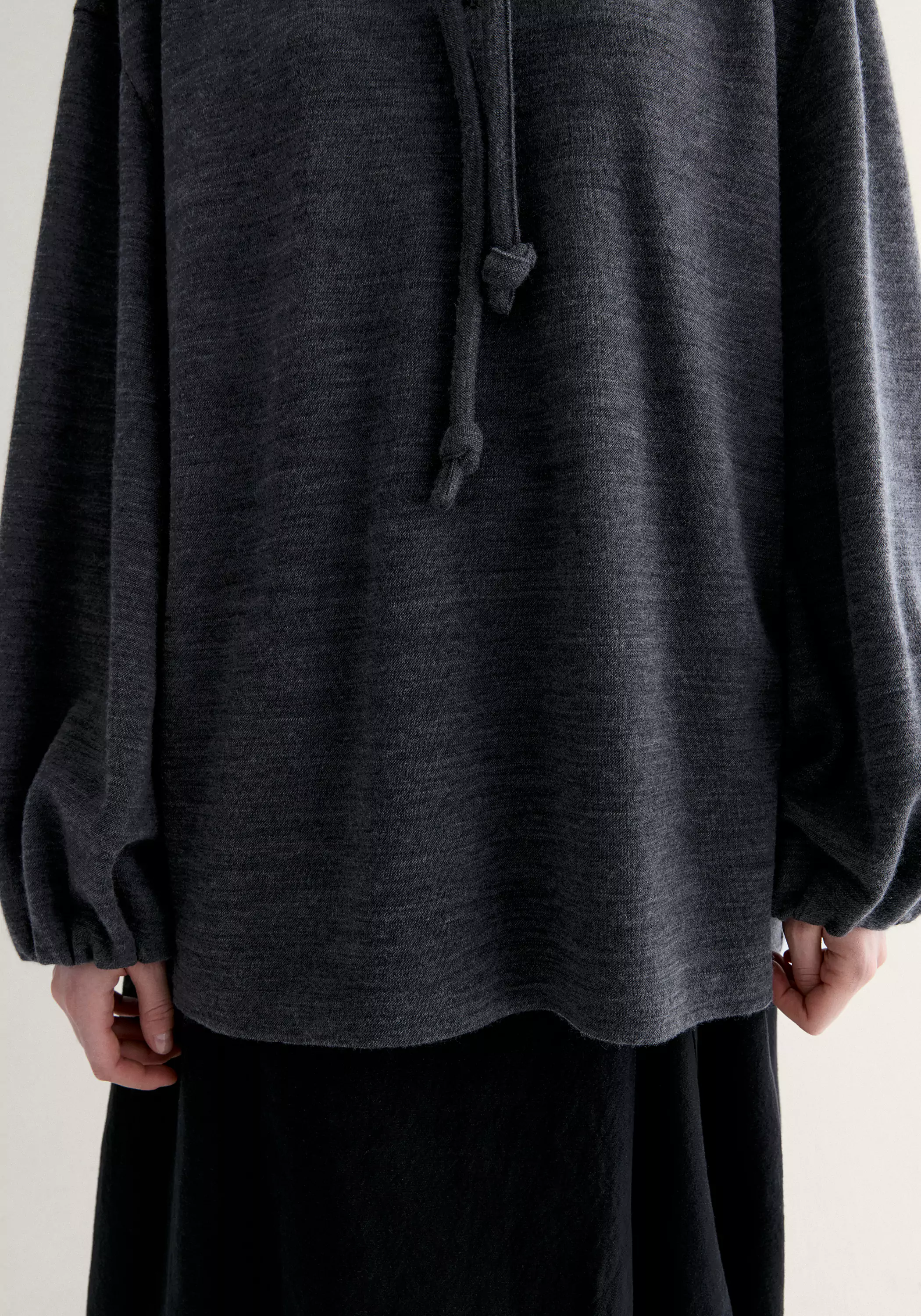 Round-neck Wool Hoodie - Image 9