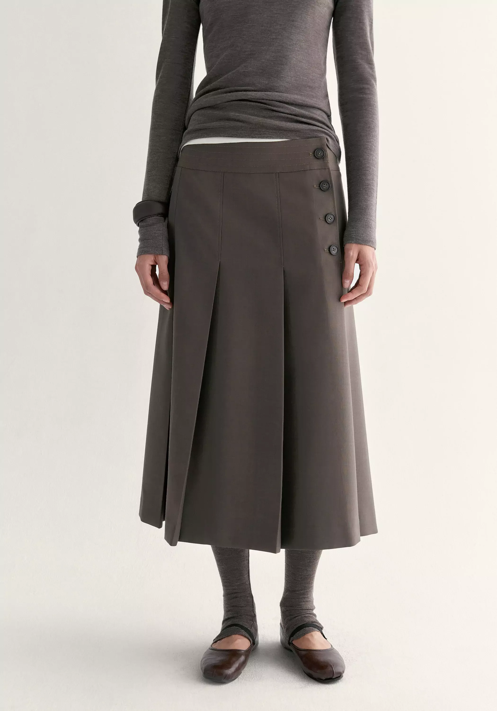 Merino Wool Pleated Skirt - Image 15
