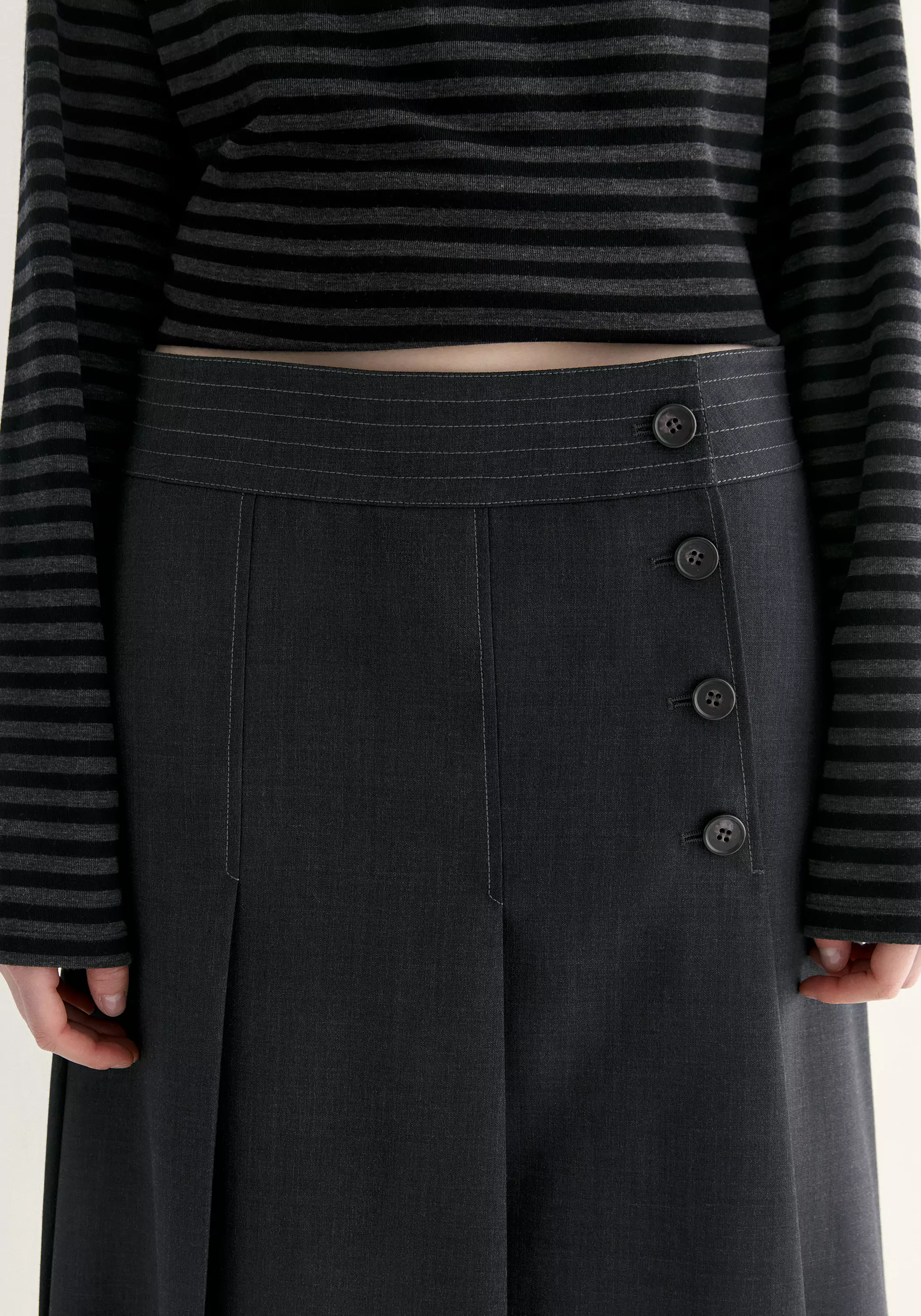 Merino Wool Pleated Skirt - Image 8