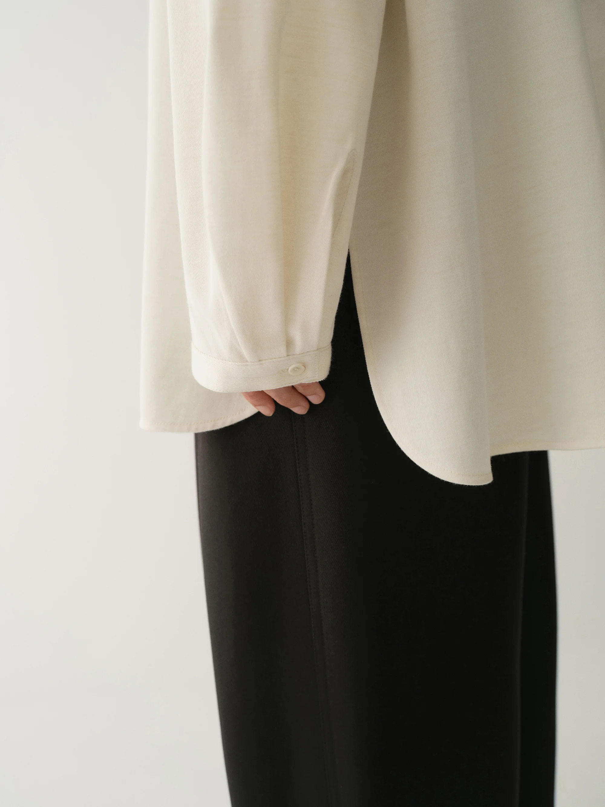 Curved Placket Flare Shirt - Image 16