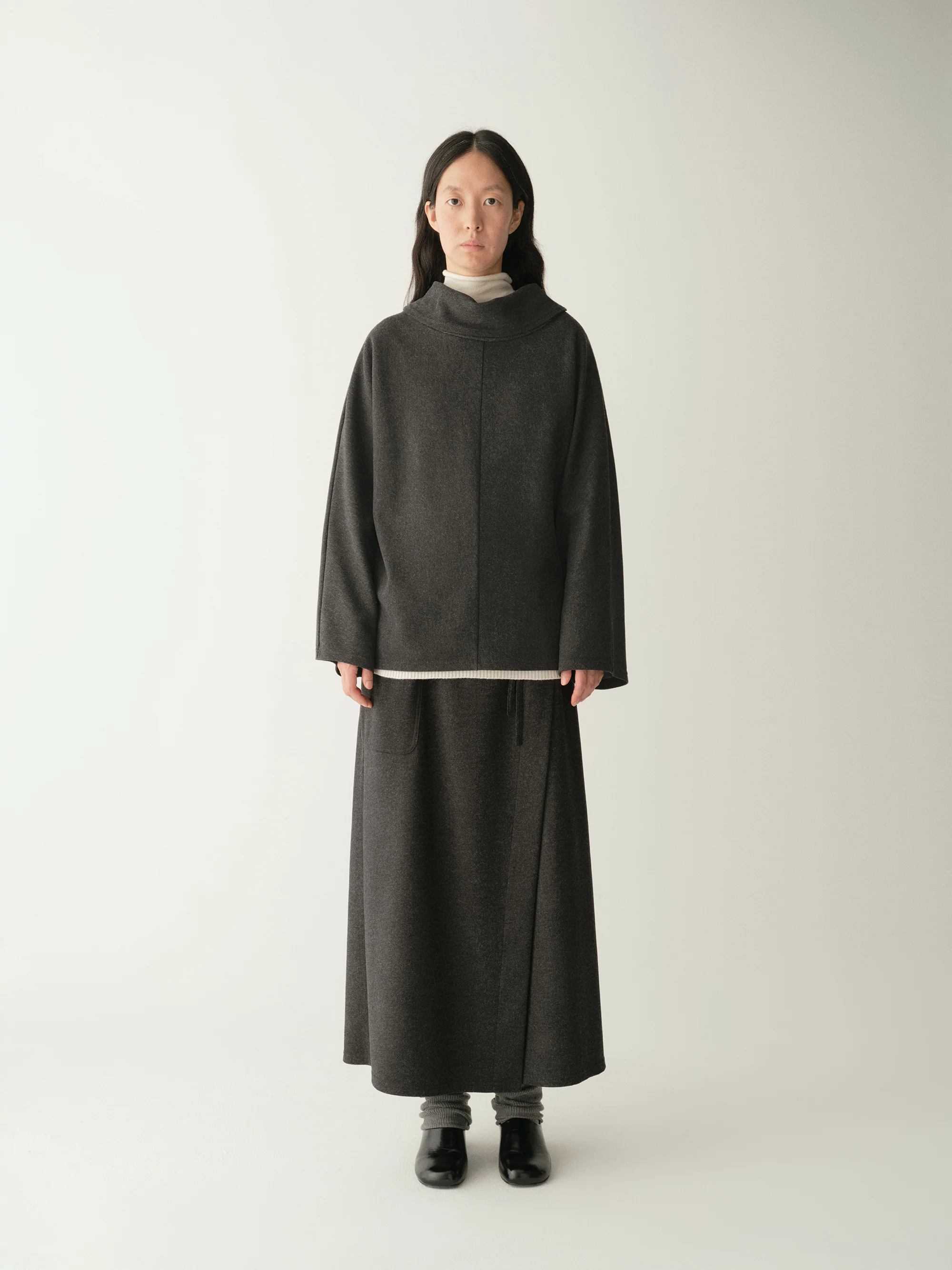 Wide-label Wool Top - Image 11