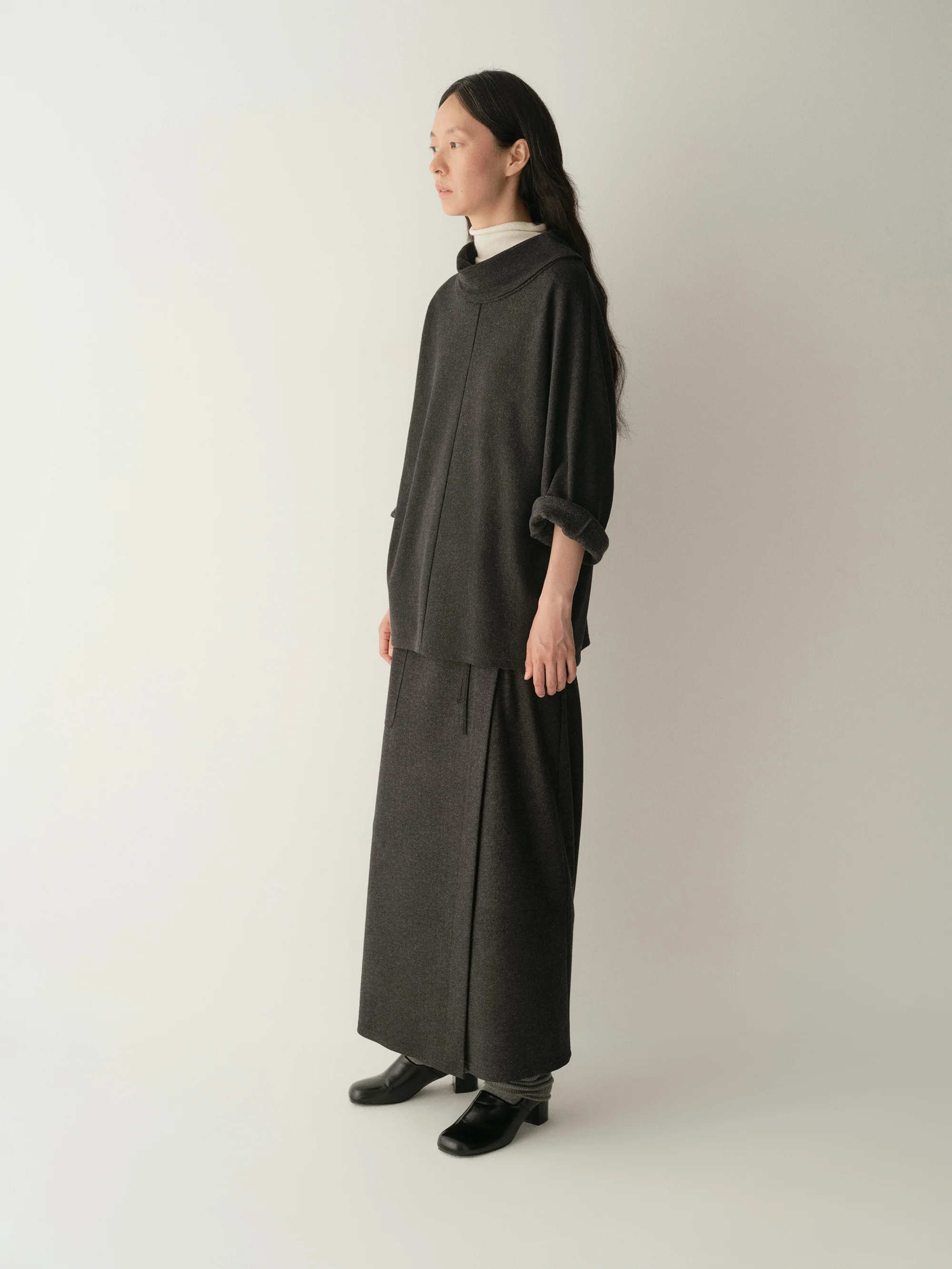 Wide-label Wool Top - Image 14
