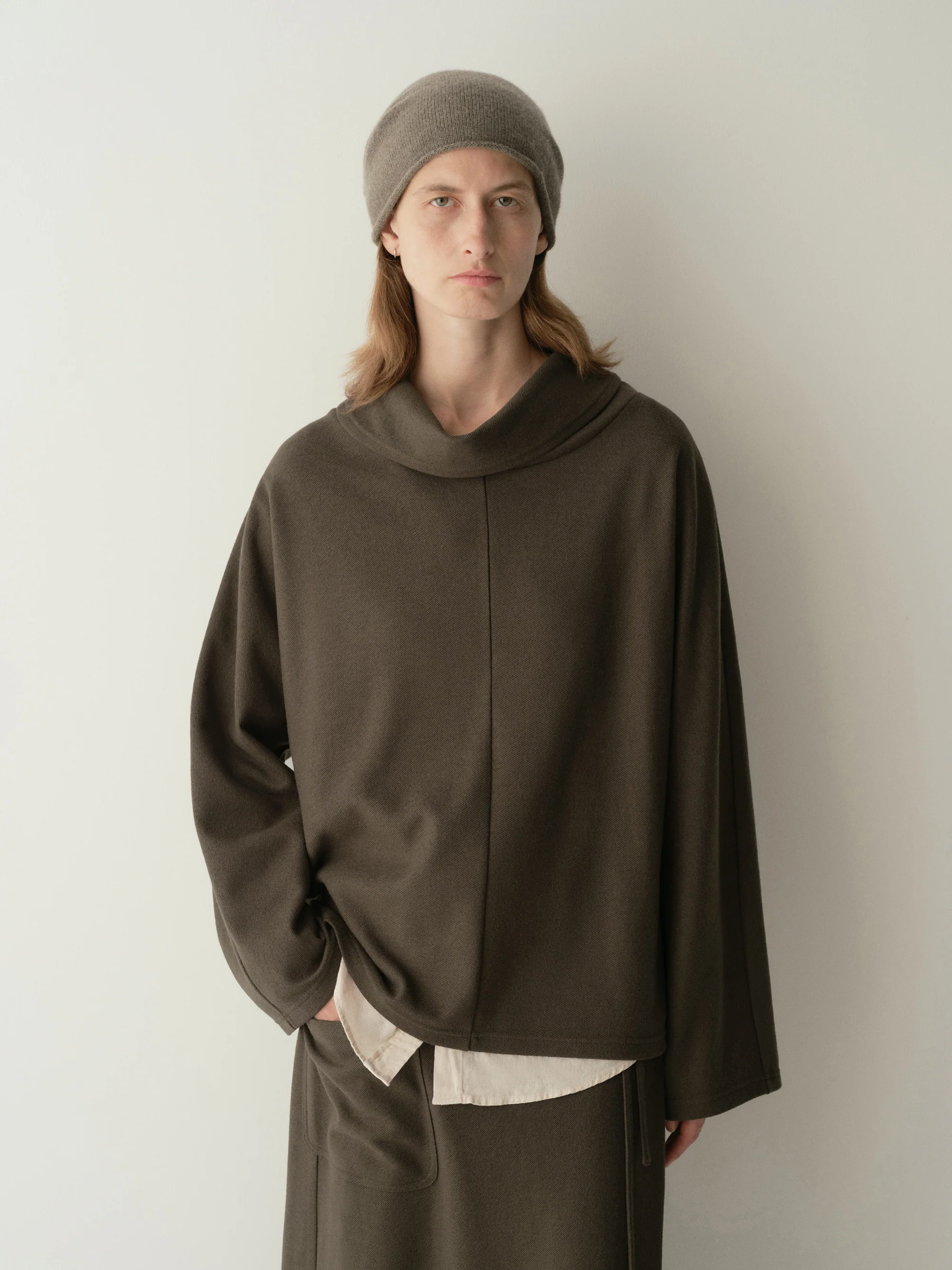 Wide-label Wool Top - Image 6
