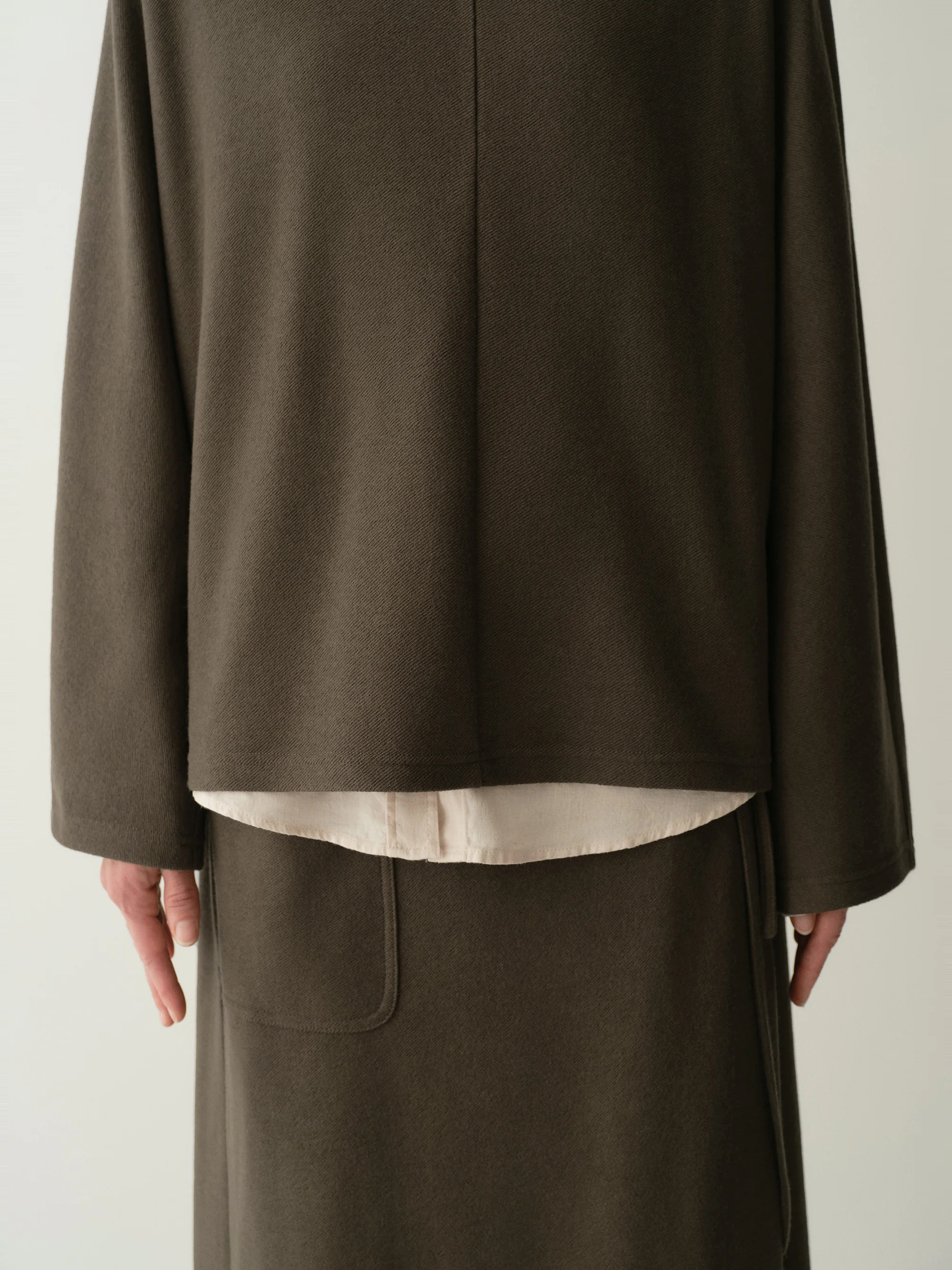 Wide-label Wool Top - Image 8