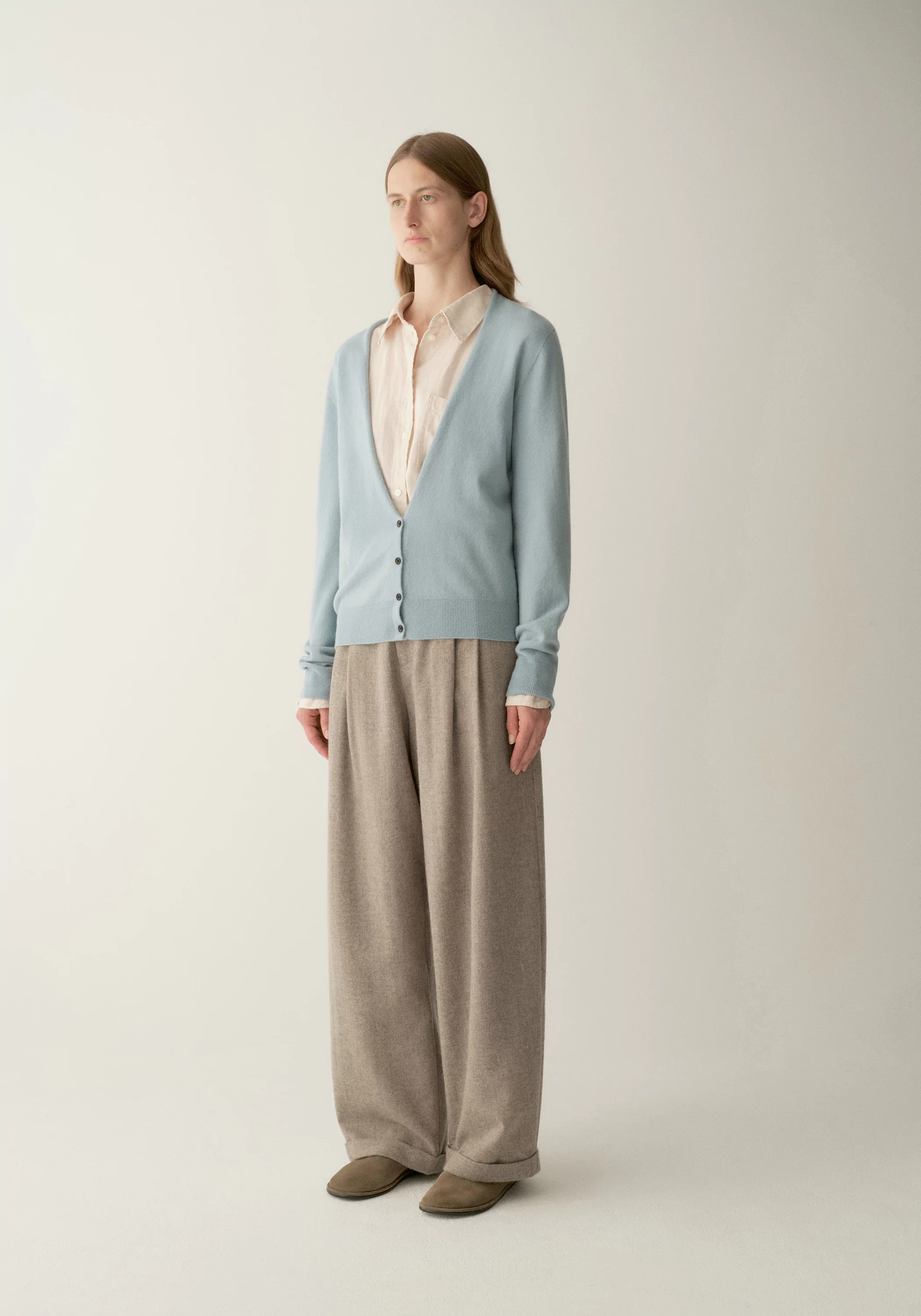 Merino Wool V-neck Seamless Cardigan - Image 10